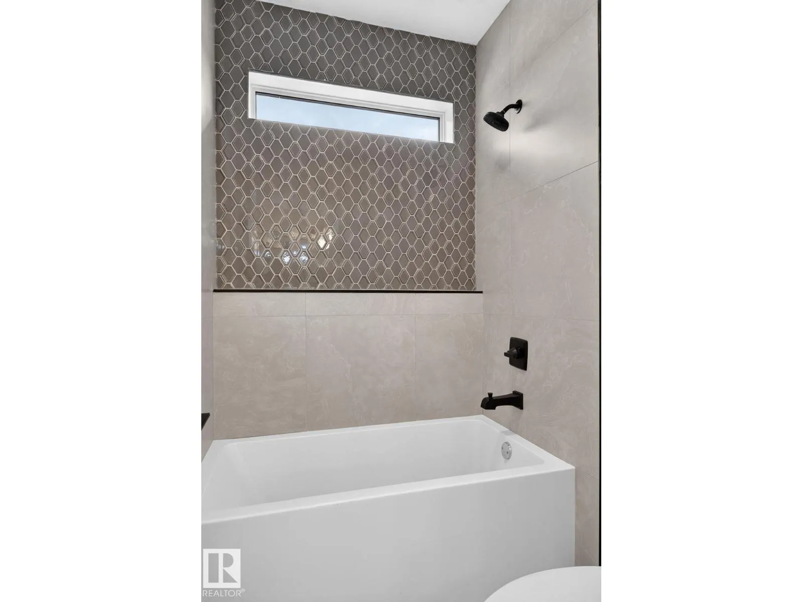 5 Hillwood TC