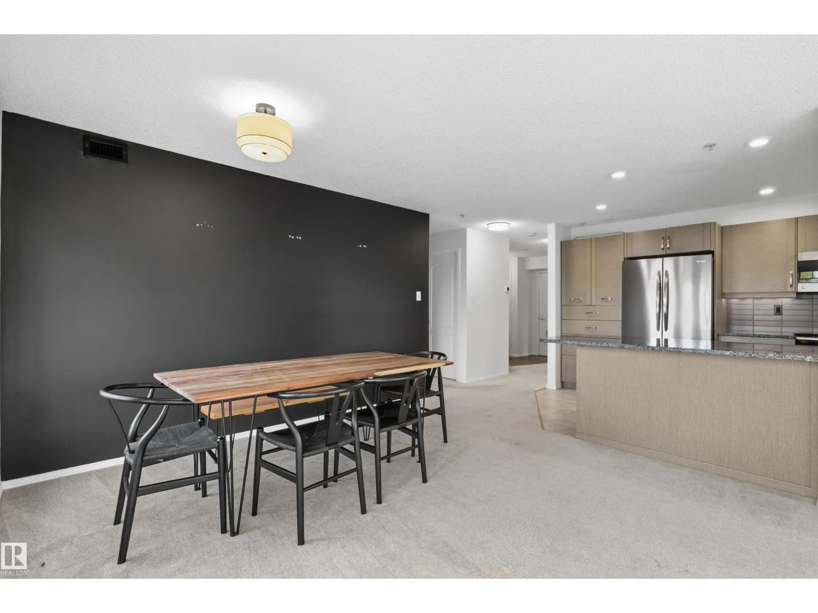 #309 8909 100 ST NW