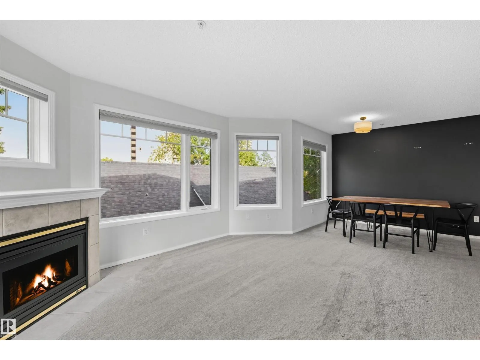 #309 8909 100 ST NW