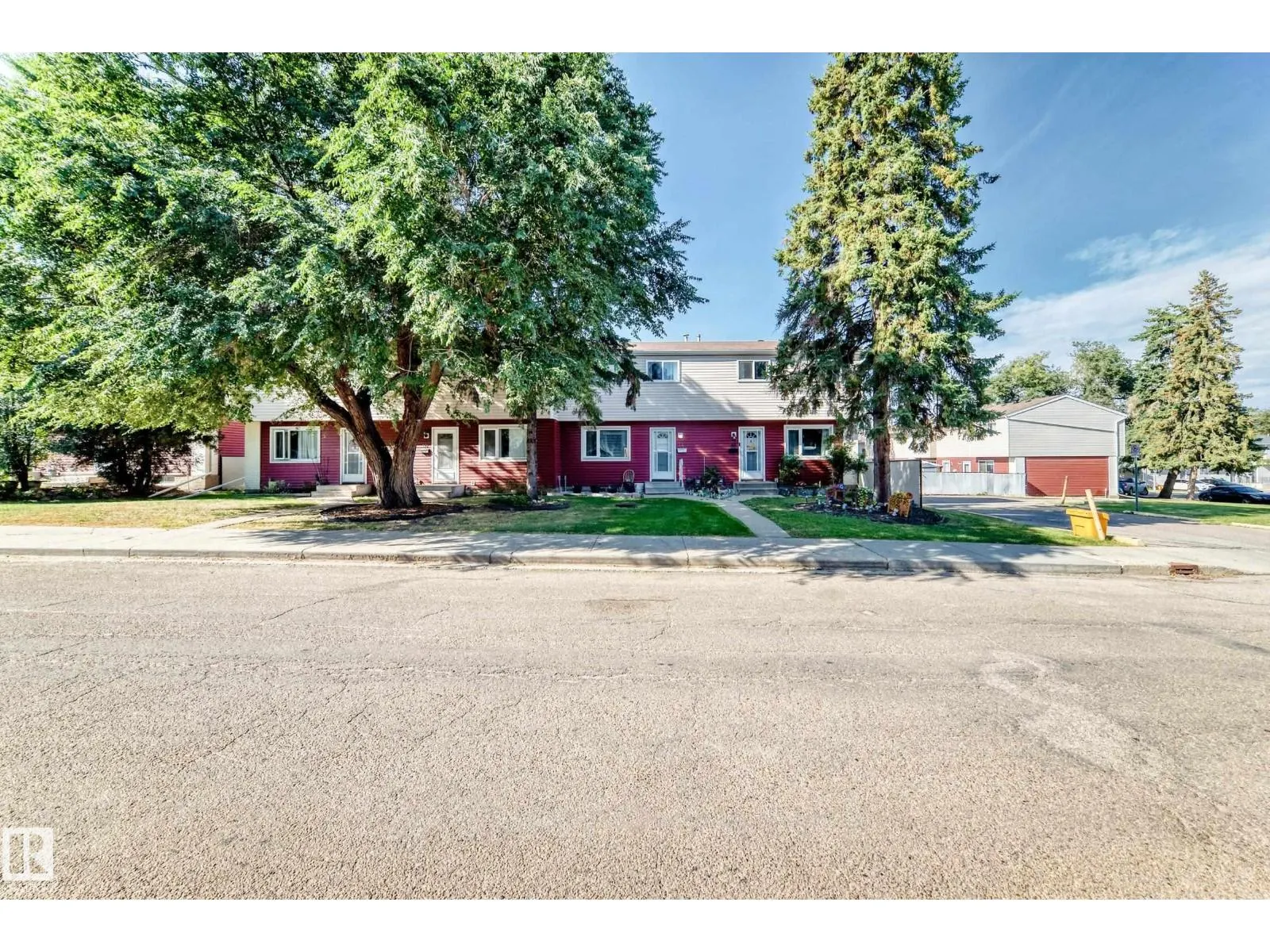 44 HABITAT CR NW