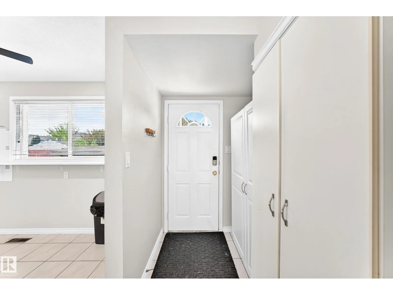 44 HABITAT CR NW