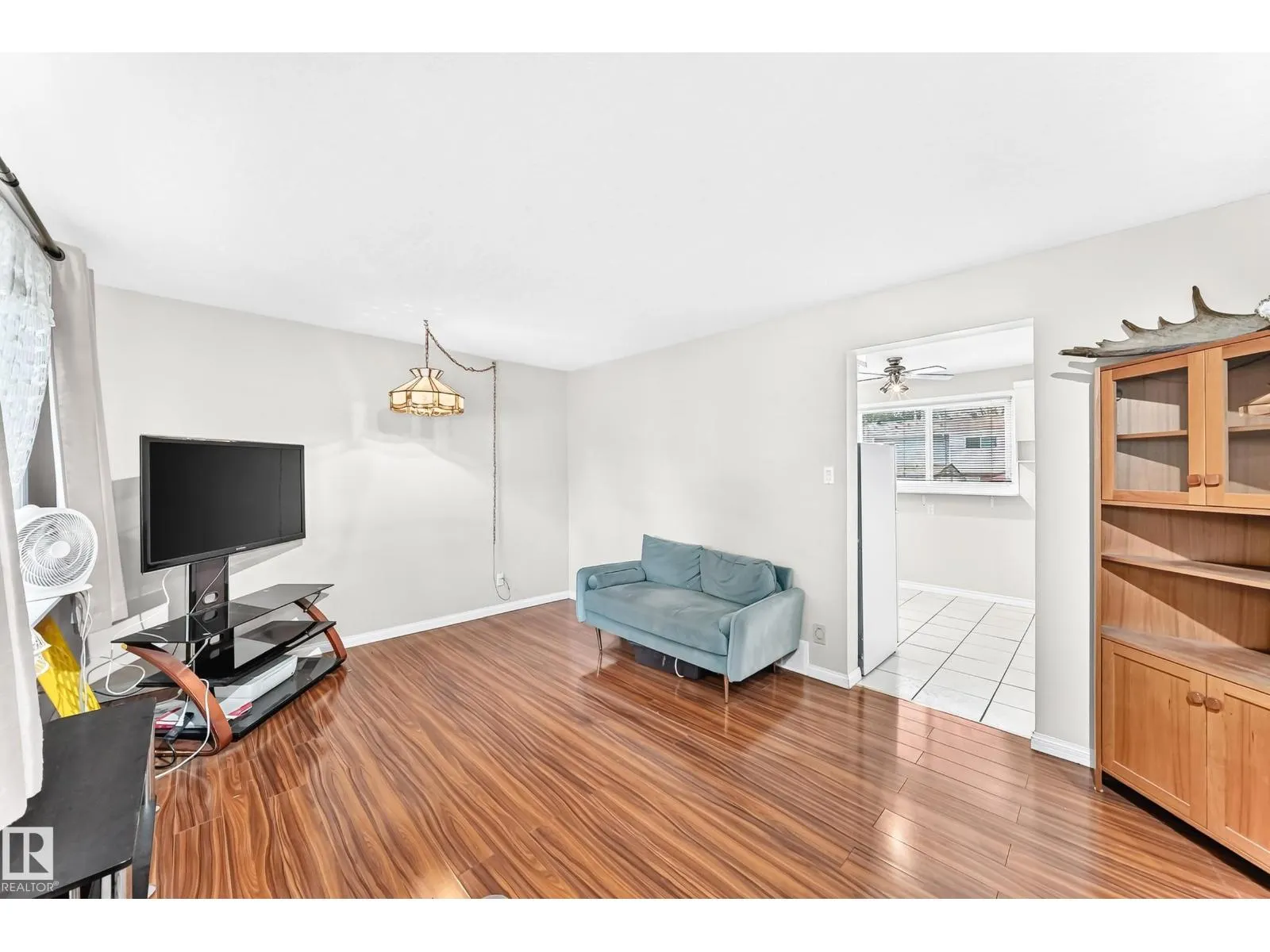 44 HABITAT CR NW
