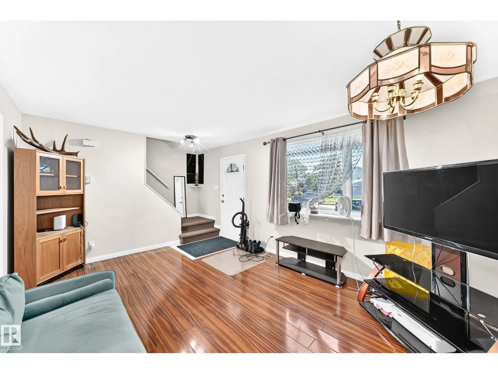 44 HABITAT CR NW