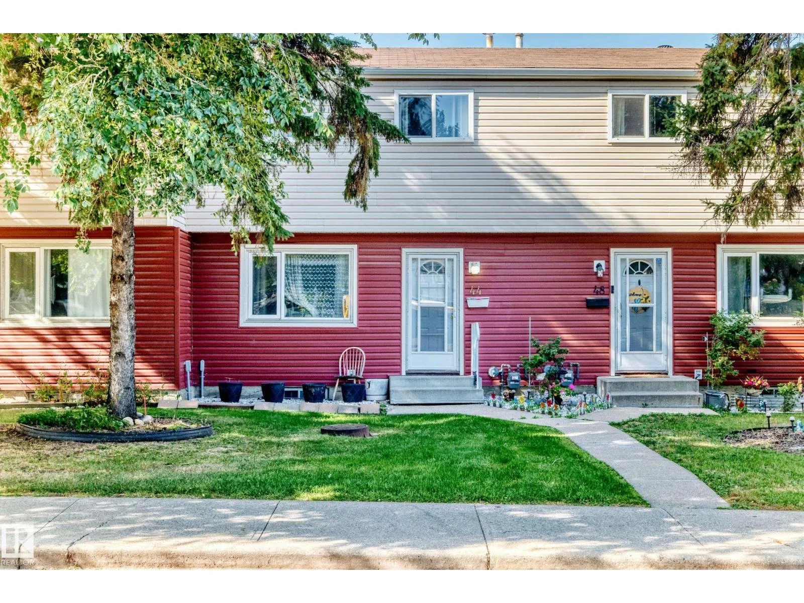44 HABITAT CR NW