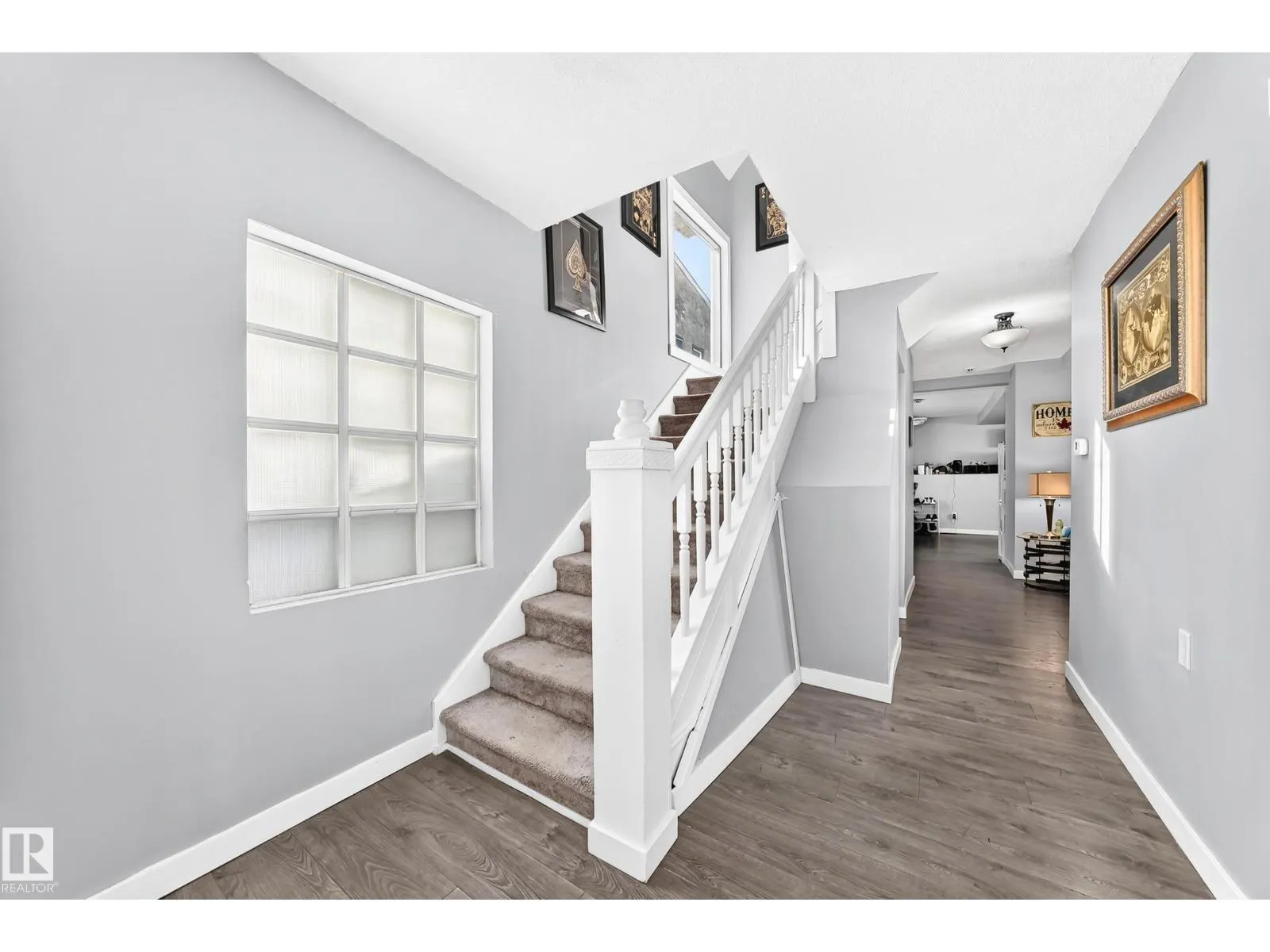 11908 77 ST NW