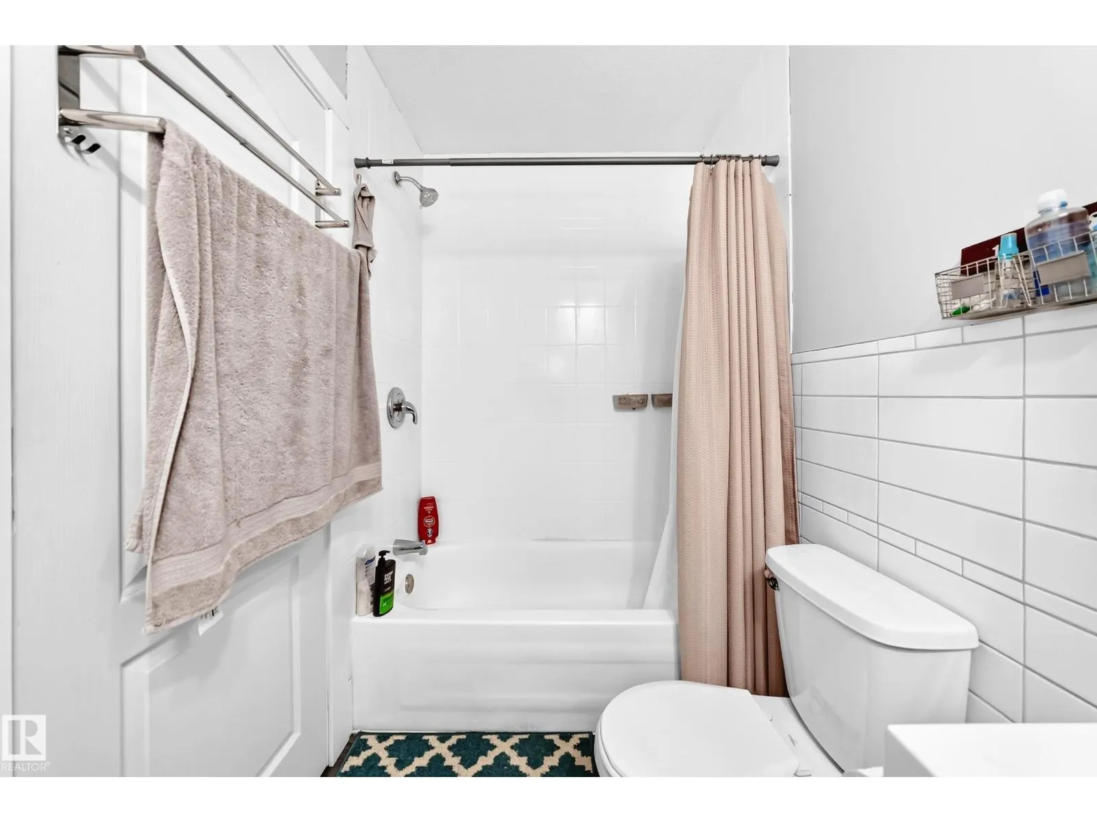 11908 77 ST NW