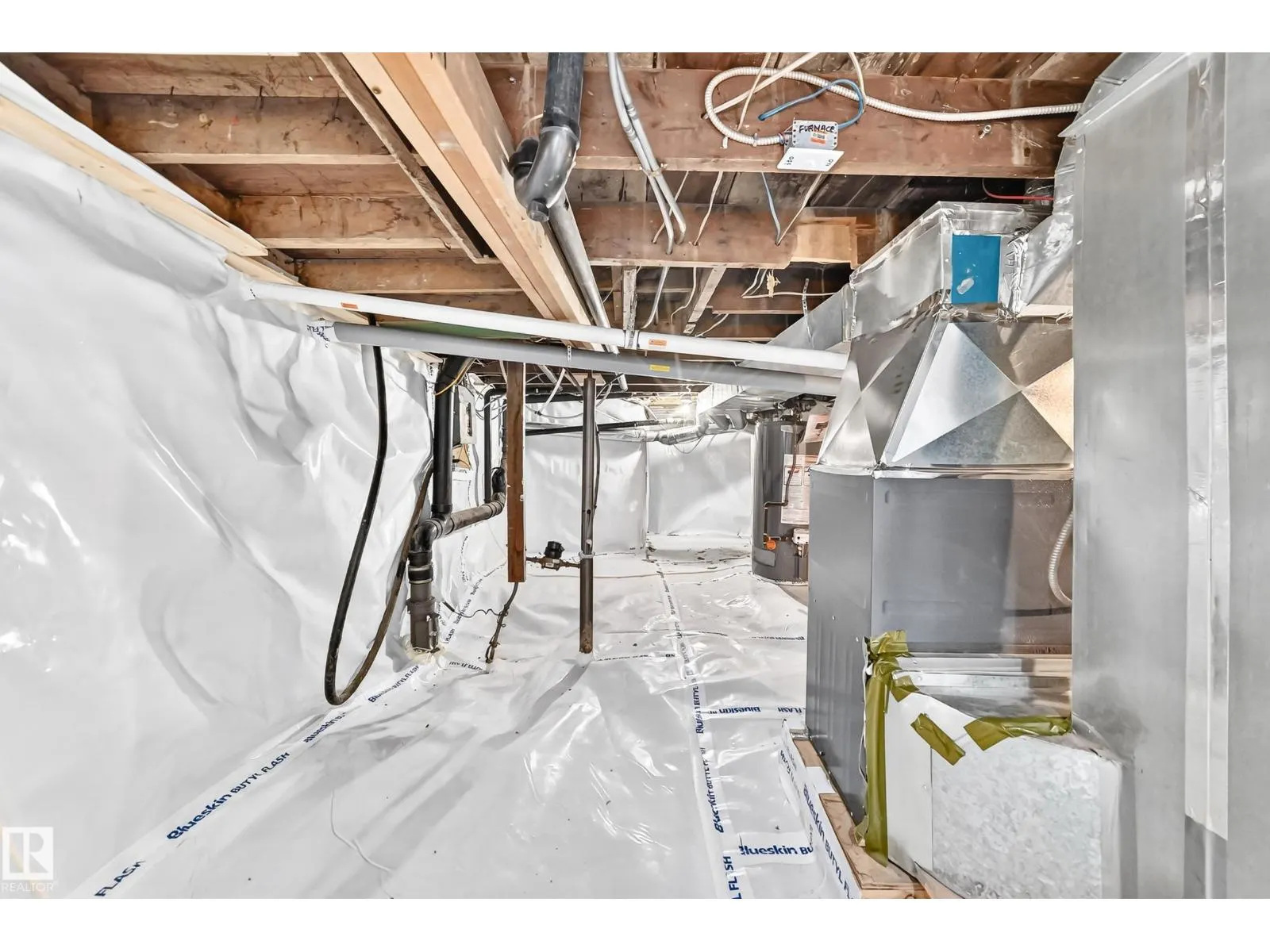 11908 77 ST NW