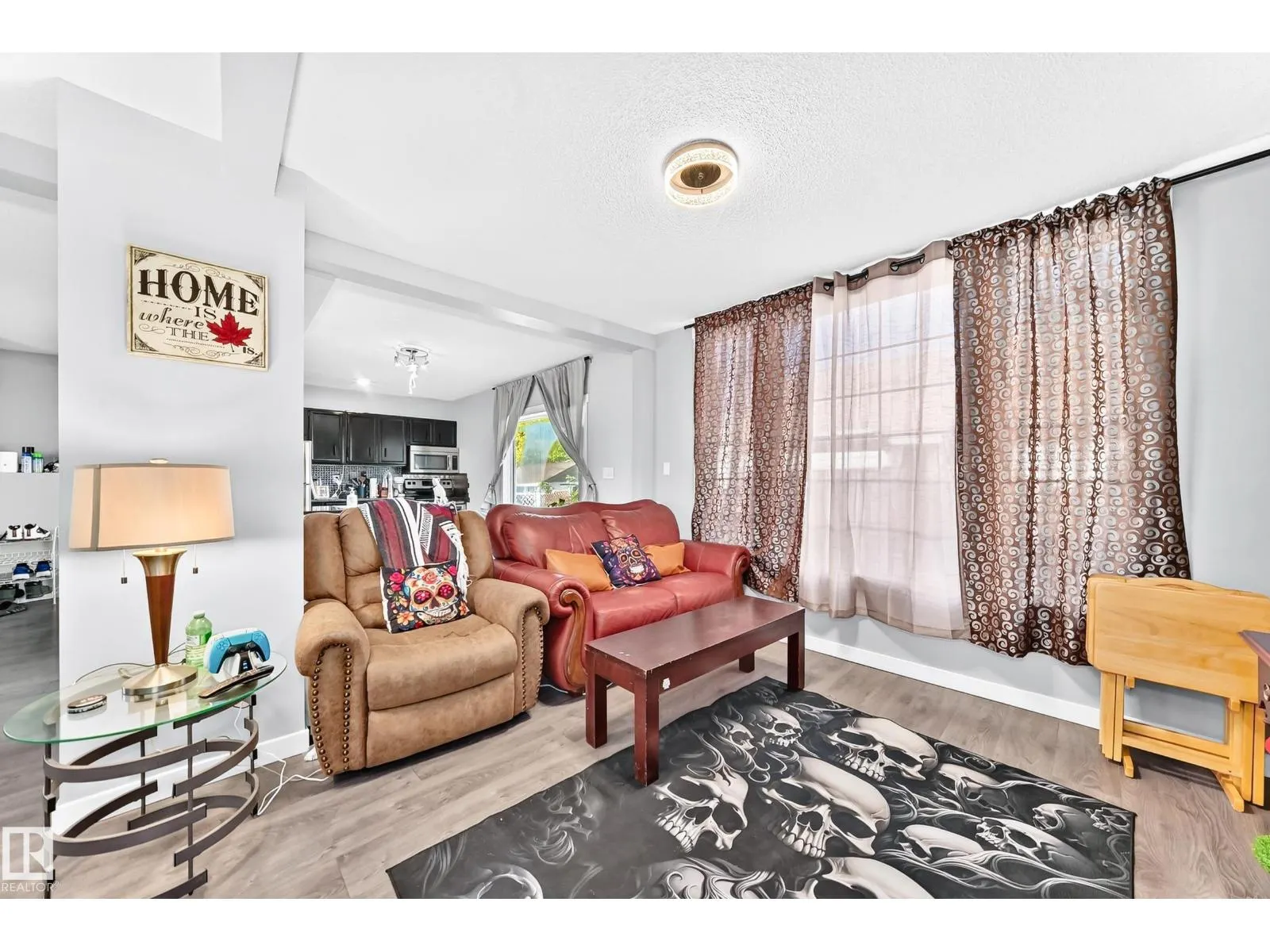 11908 77 ST NW