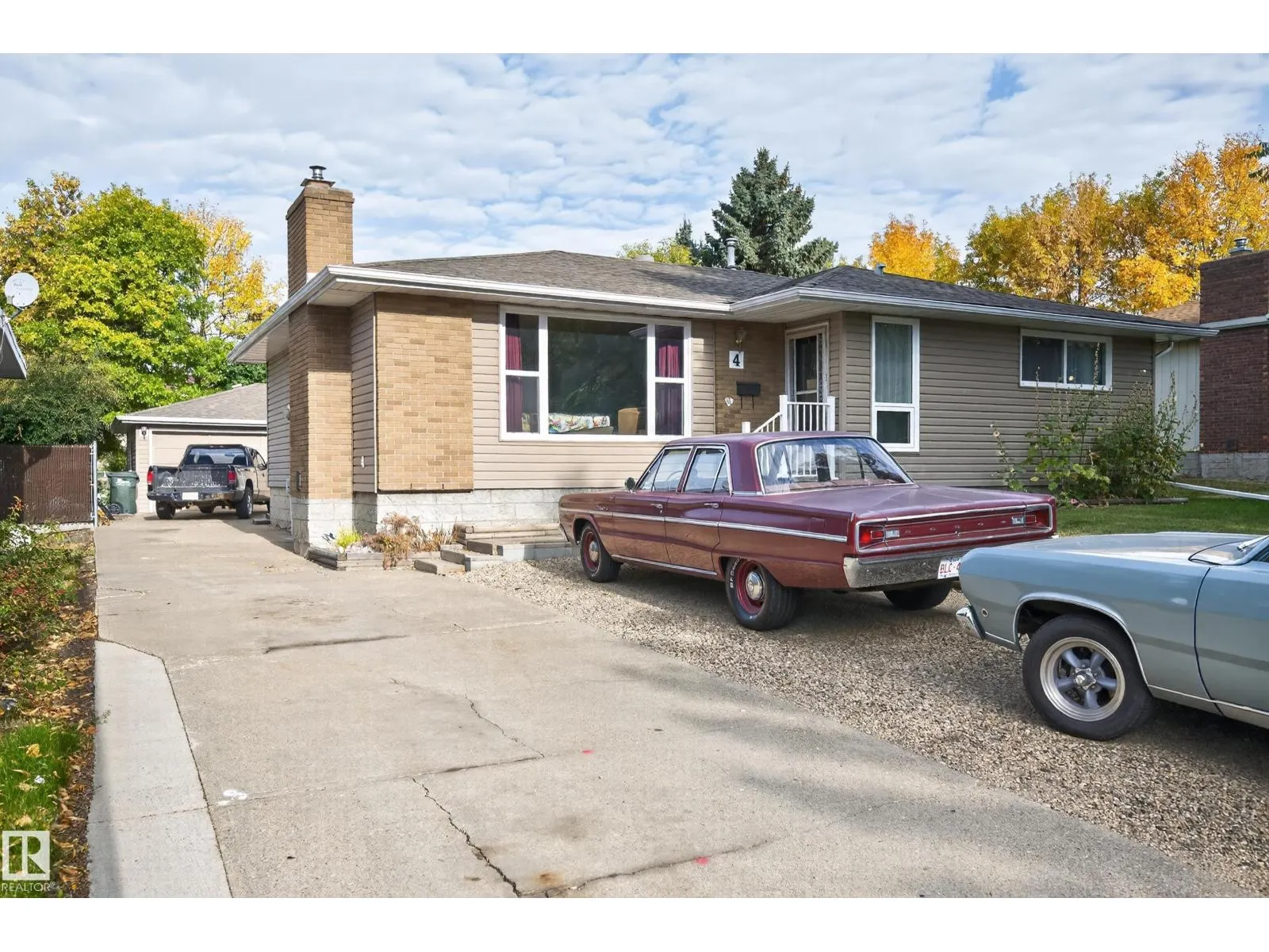 4 GREYSTONE CR
