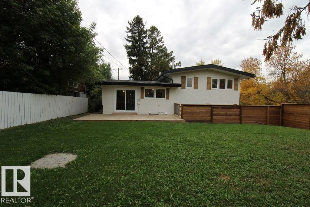 1 Greenwich CR