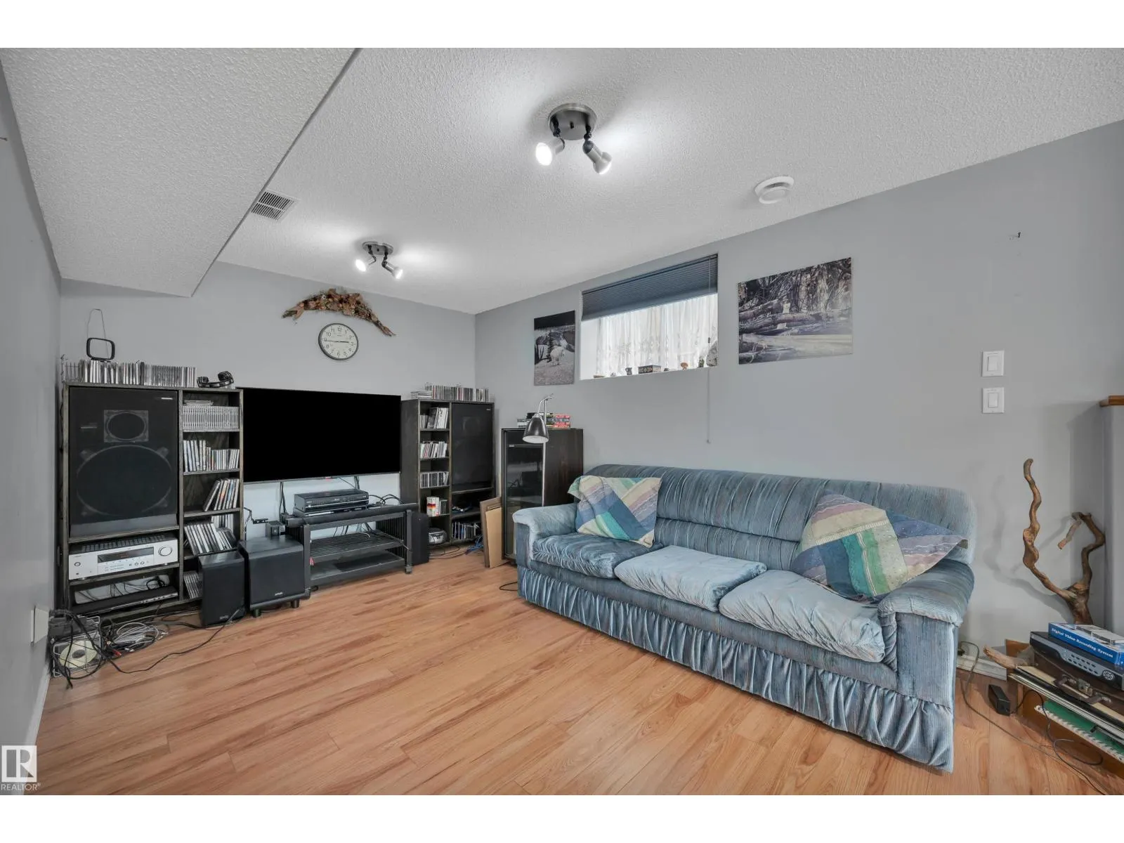 14932 136 ST NW