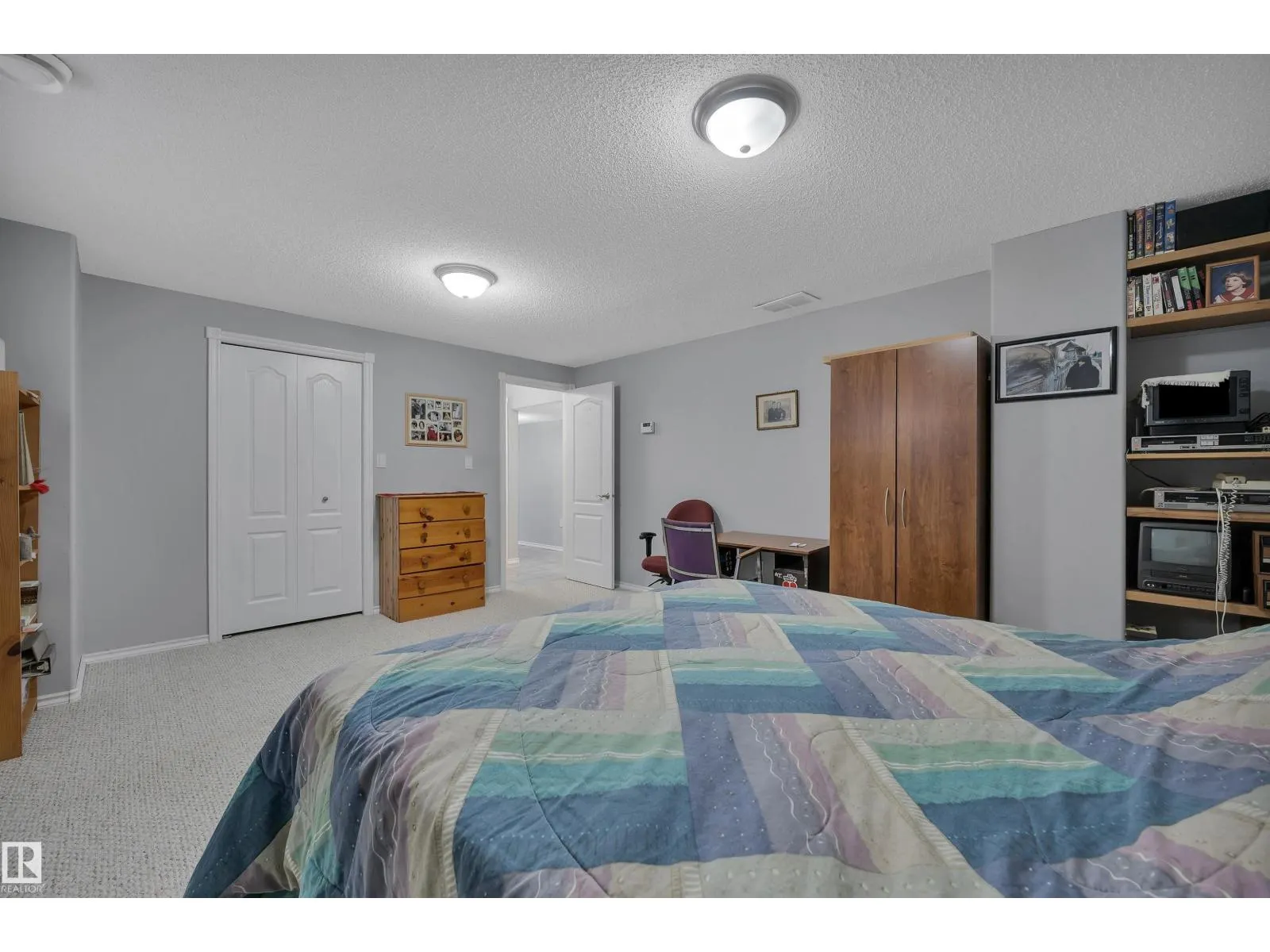 14932 136 ST NW