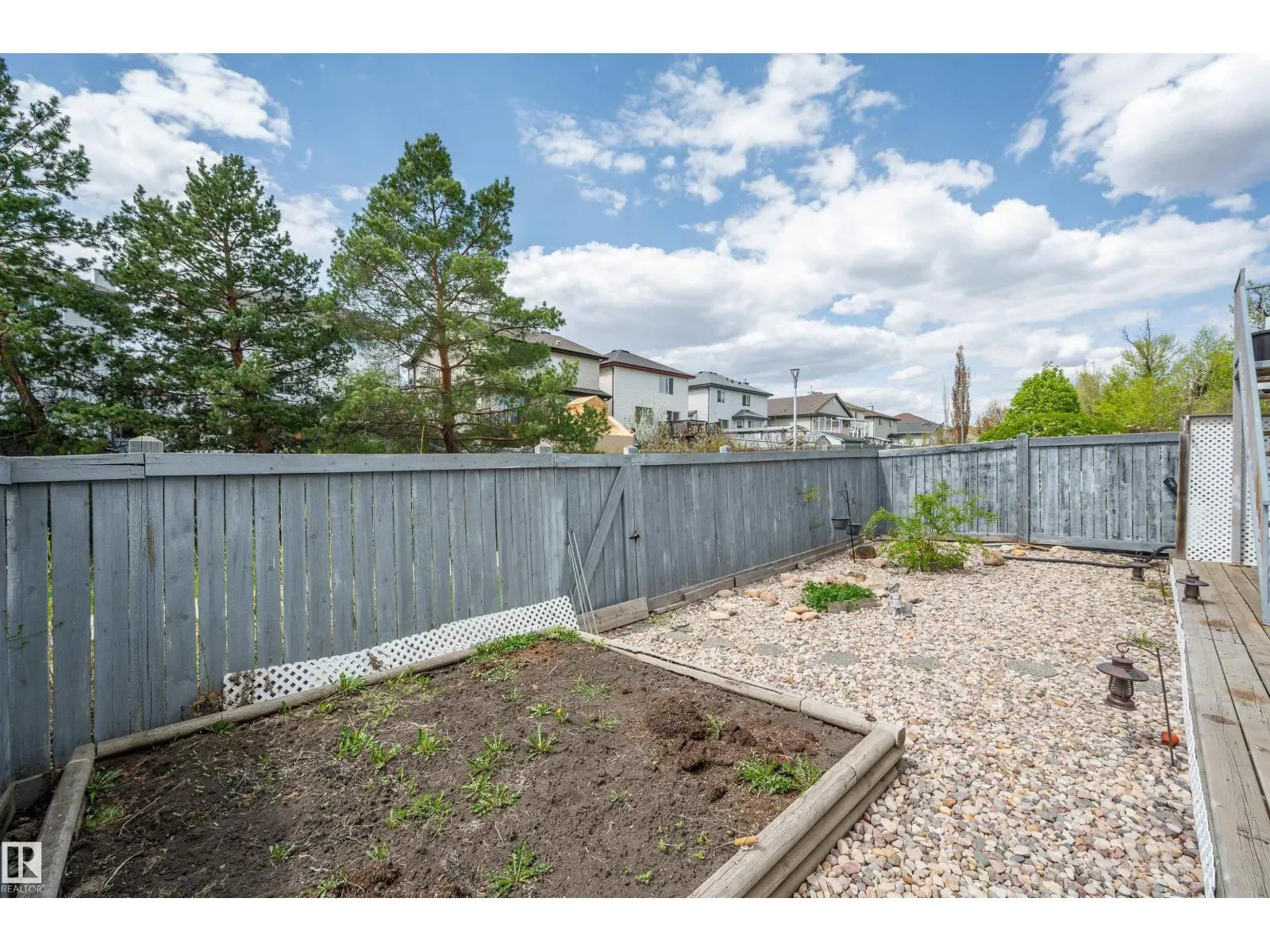 14932 136 ST NW