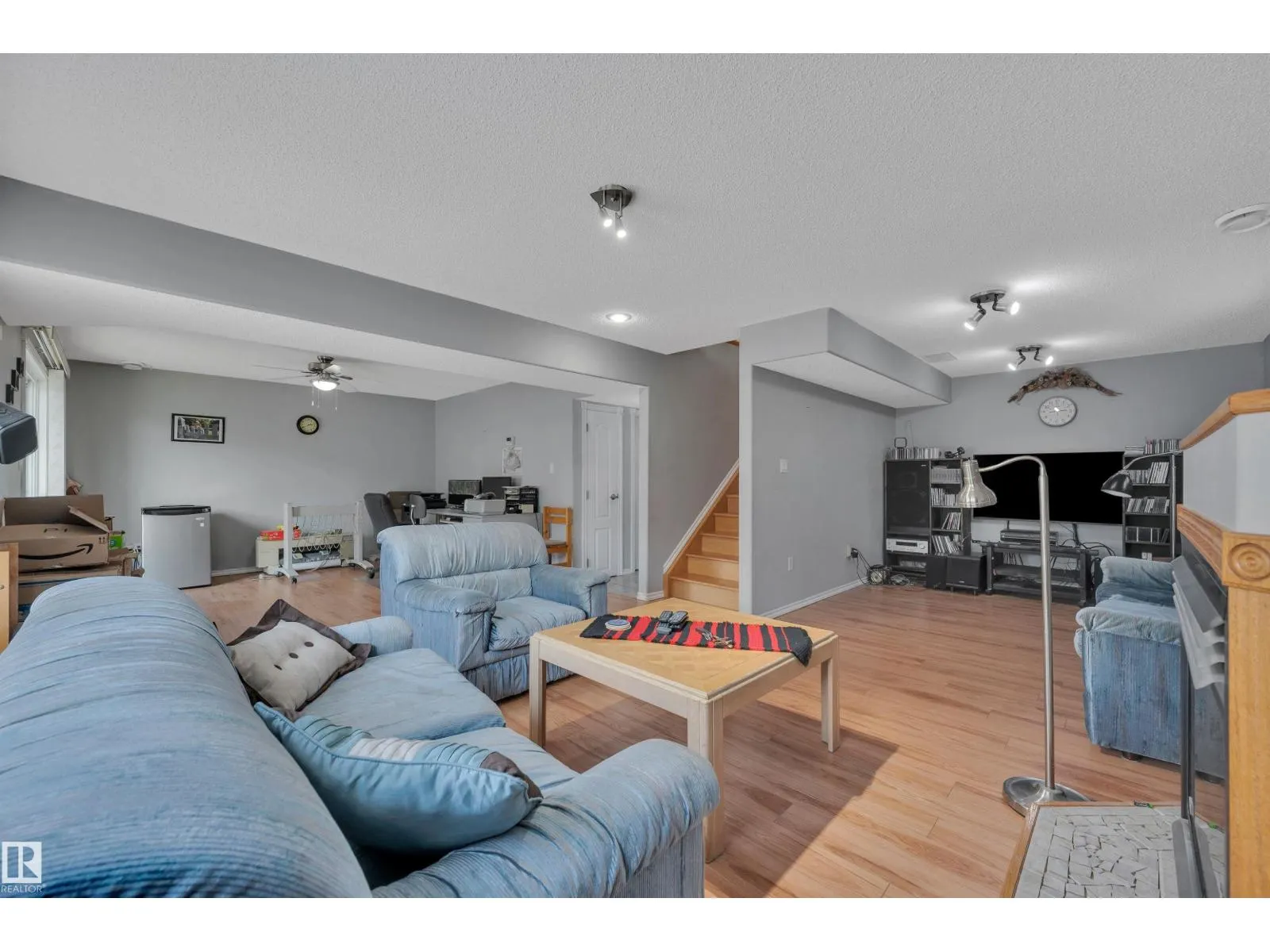 14932 136 ST NW
