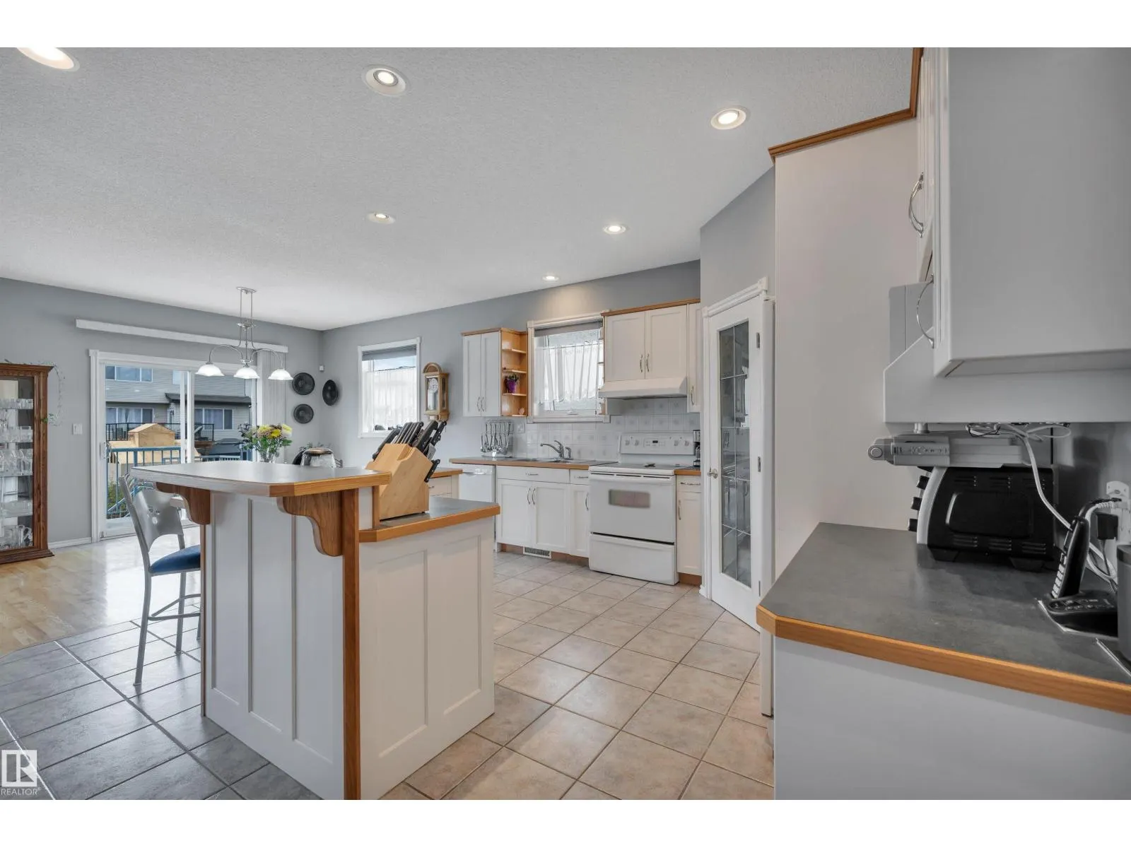 14932 136 ST NW