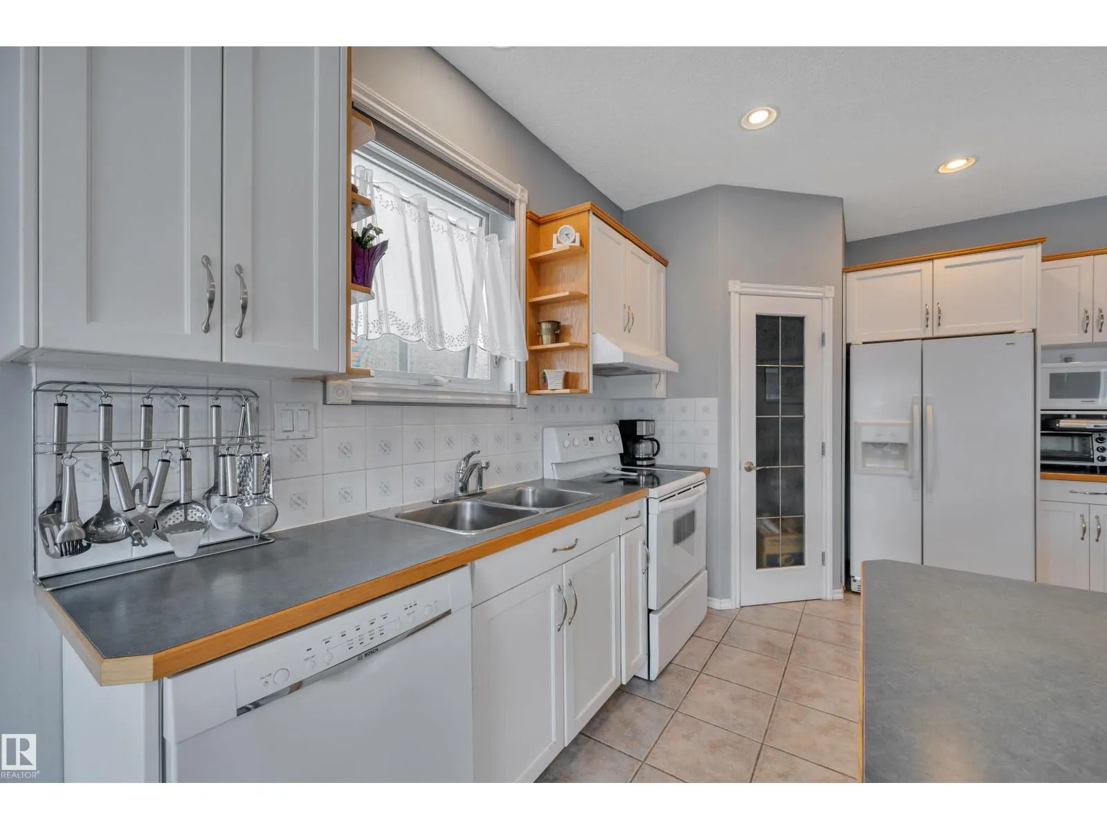14932 136 ST NW