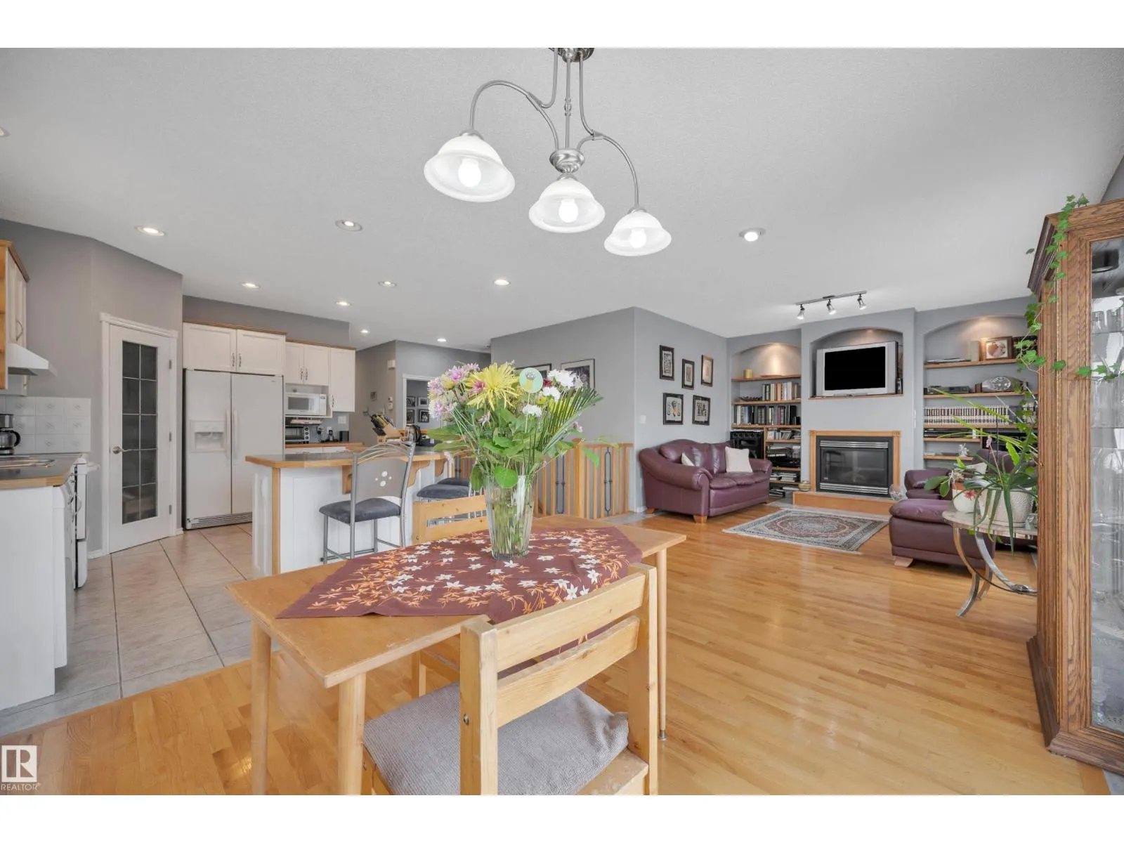 14932 136 ST NW