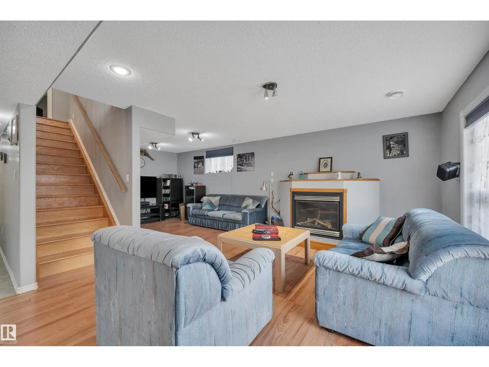 14932 136 ST NW