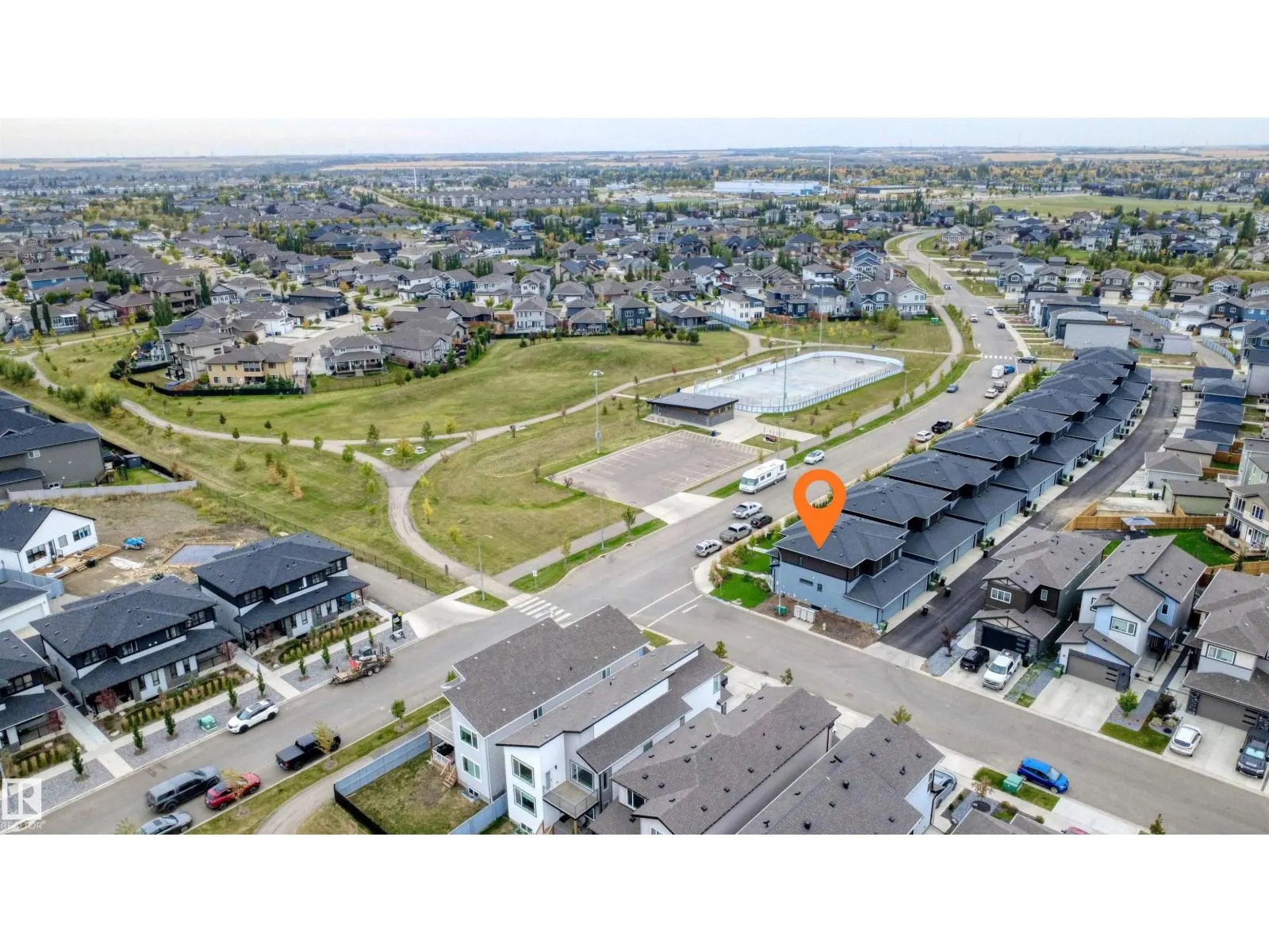 105 Greenfield LI