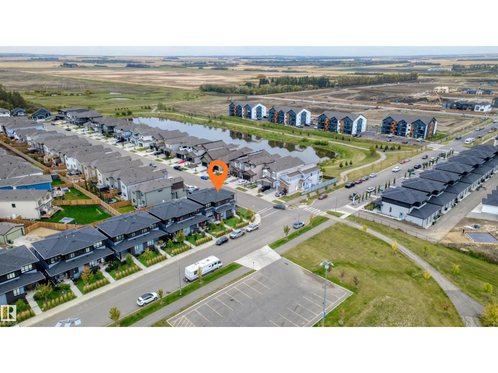 105 Greenfield LI