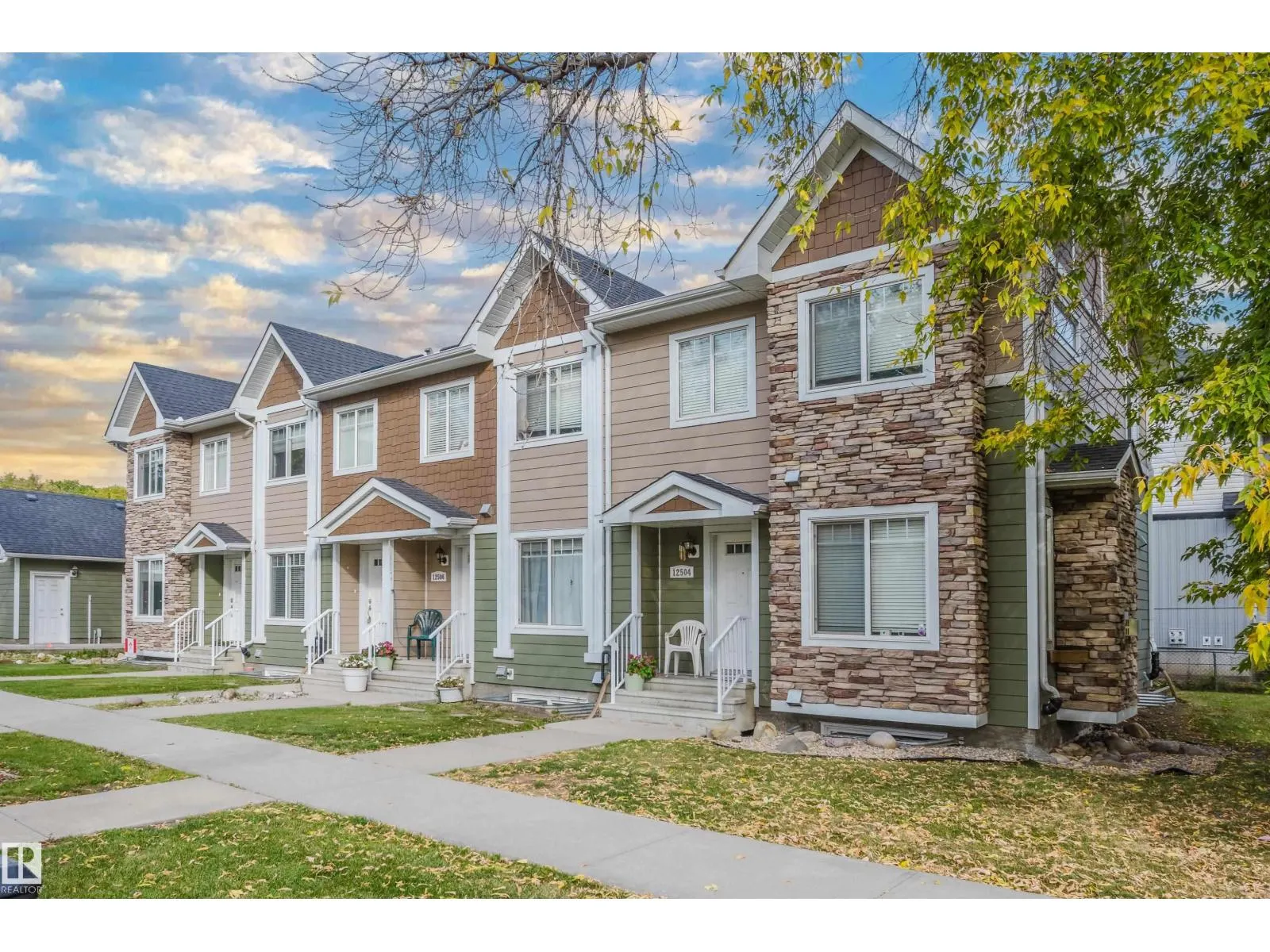 12504-12510 119 AV NW