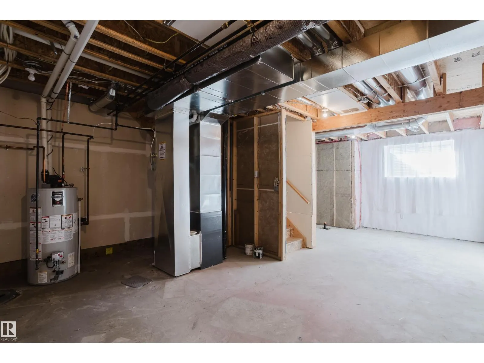 12504-12510 119 AV NW