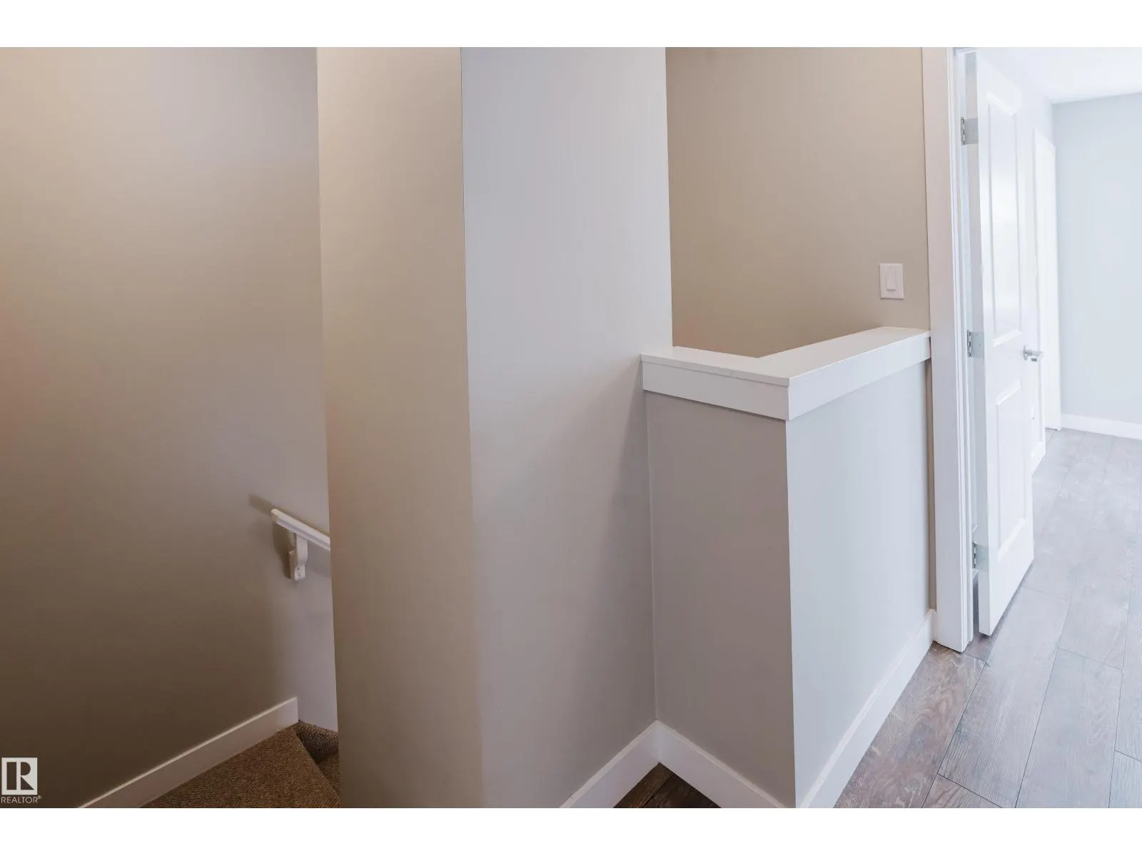 12504-12510 119 AV NW