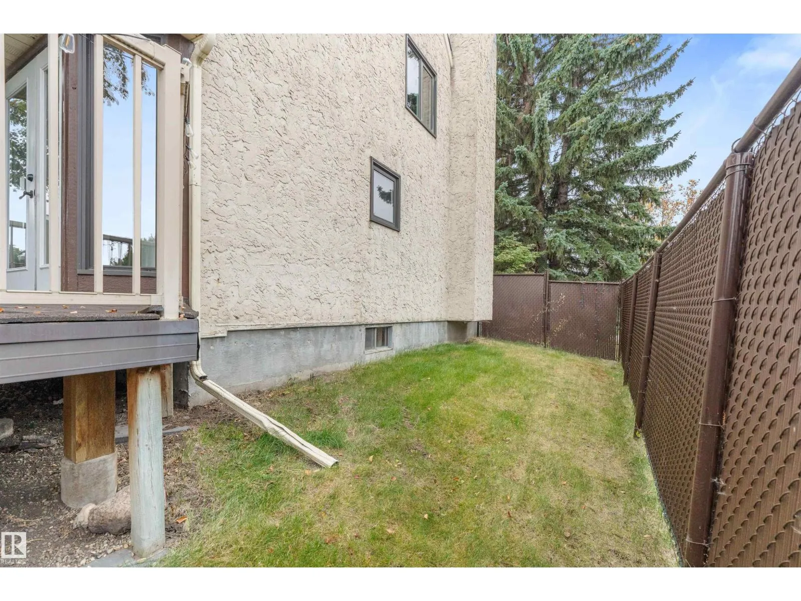 25 GREENWOOD DR