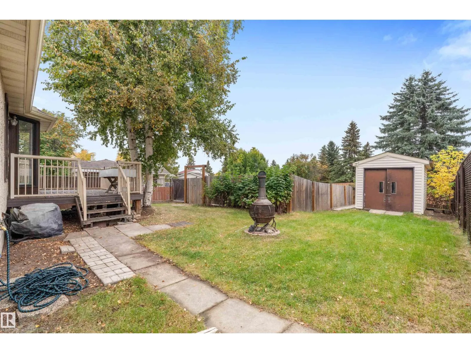 25 GREENWOOD DR