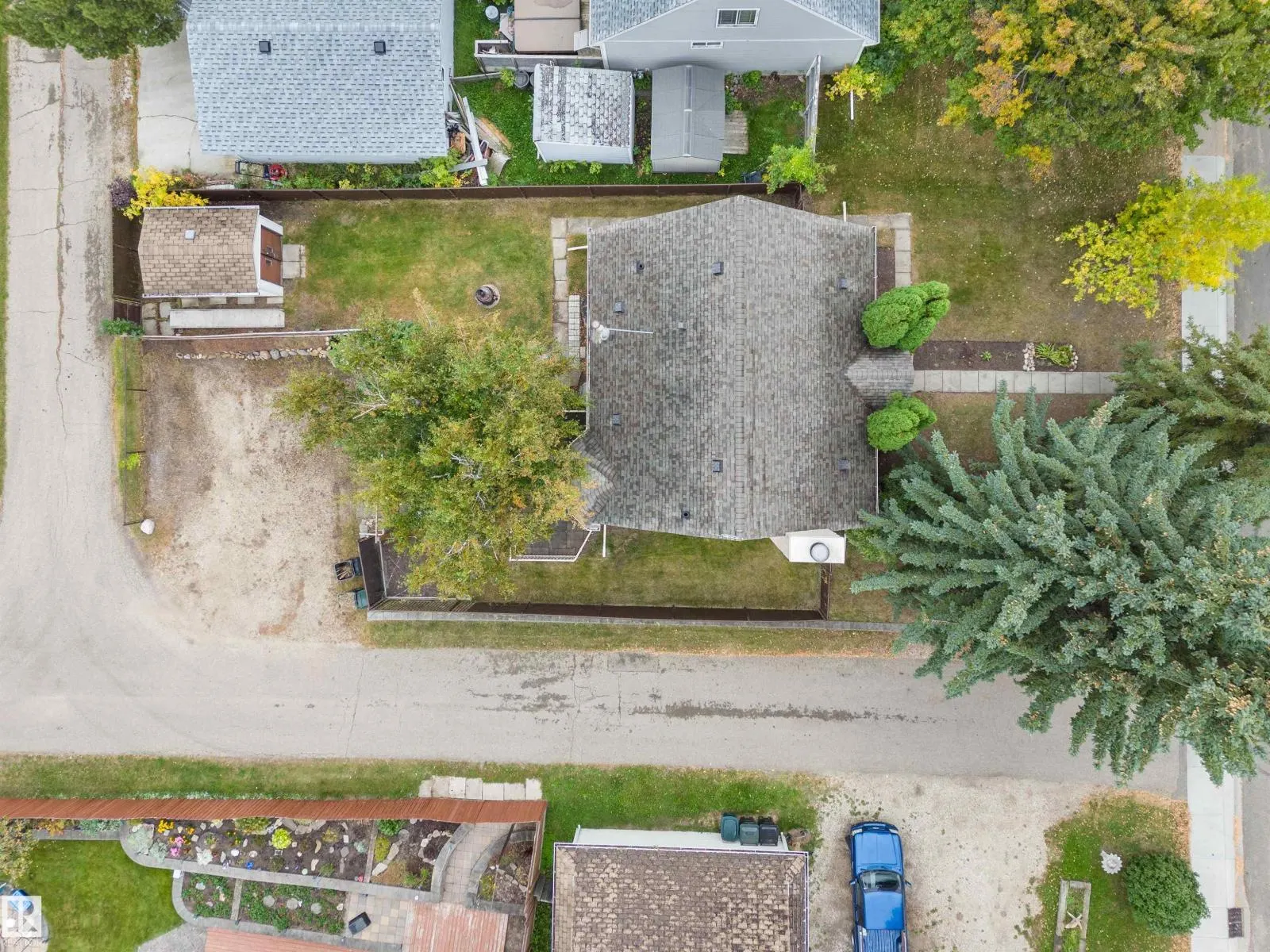 25 GREENWOOD DR