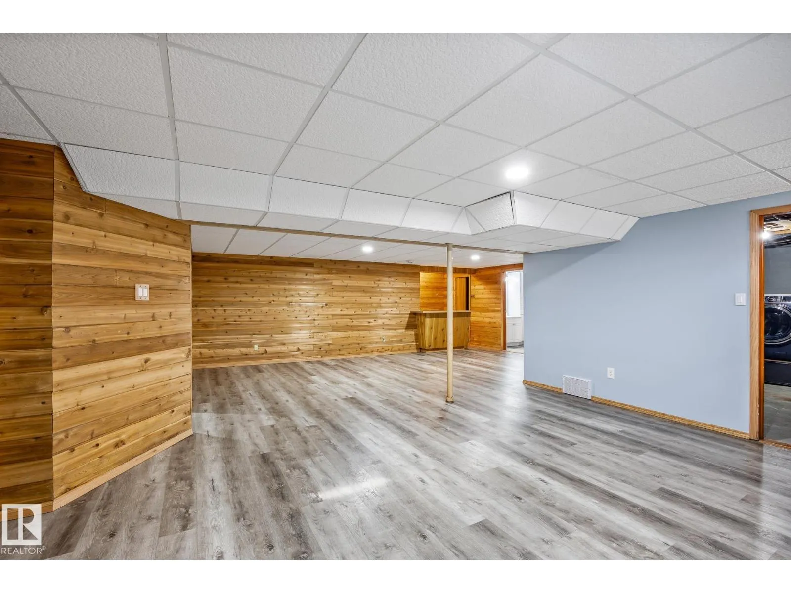 52 BELLEVILLE AV NW