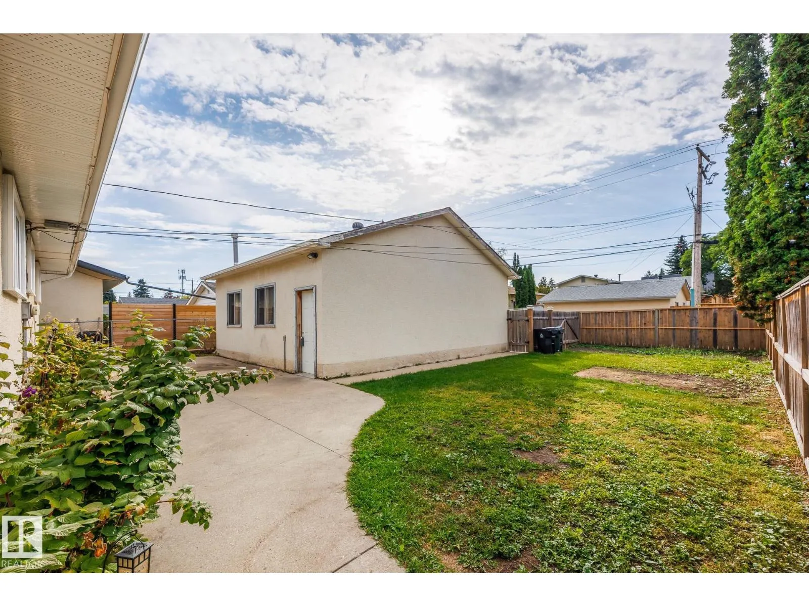 52 BELLEVILLE AV NW
