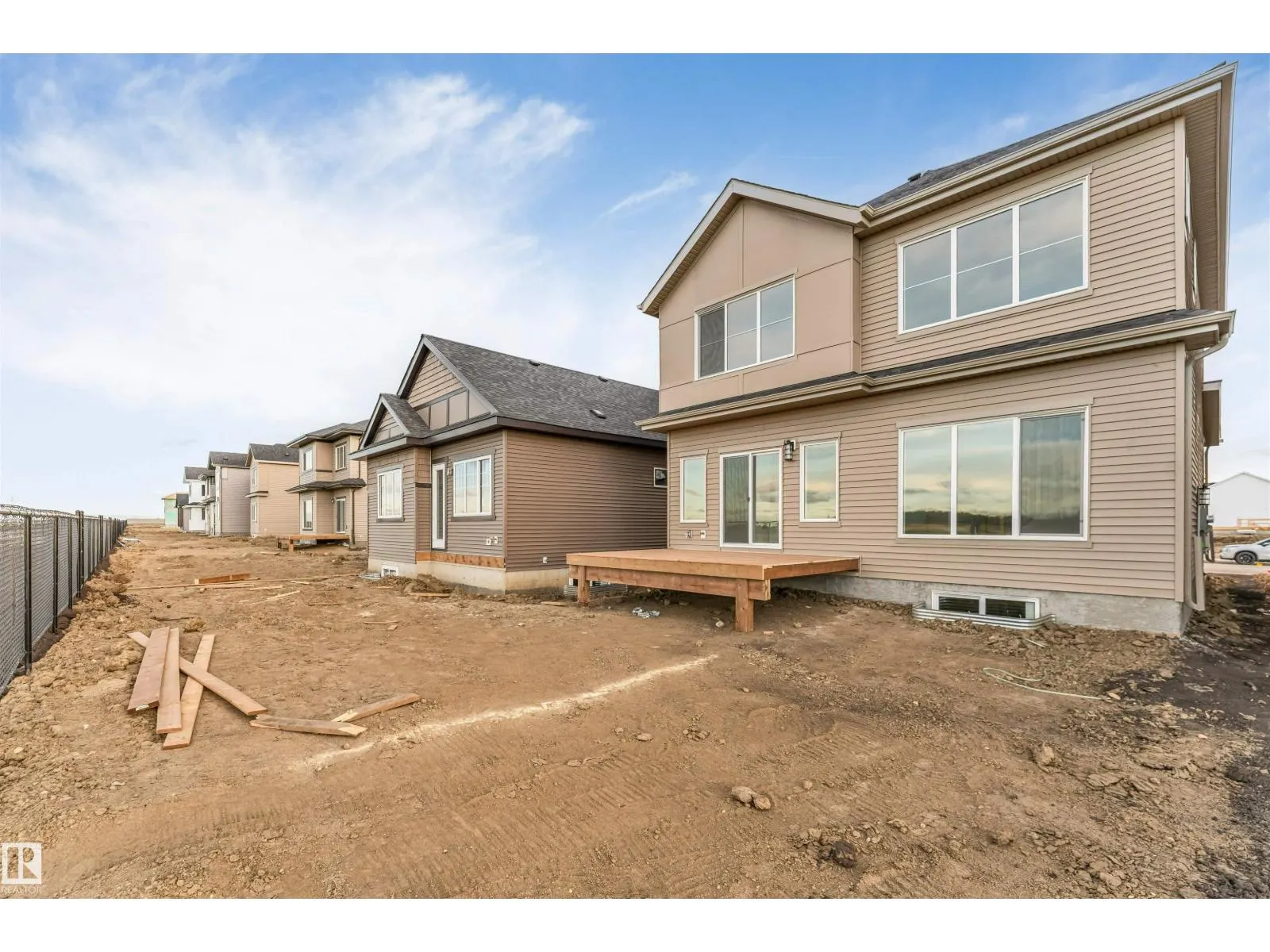 517 Ashgrove CI