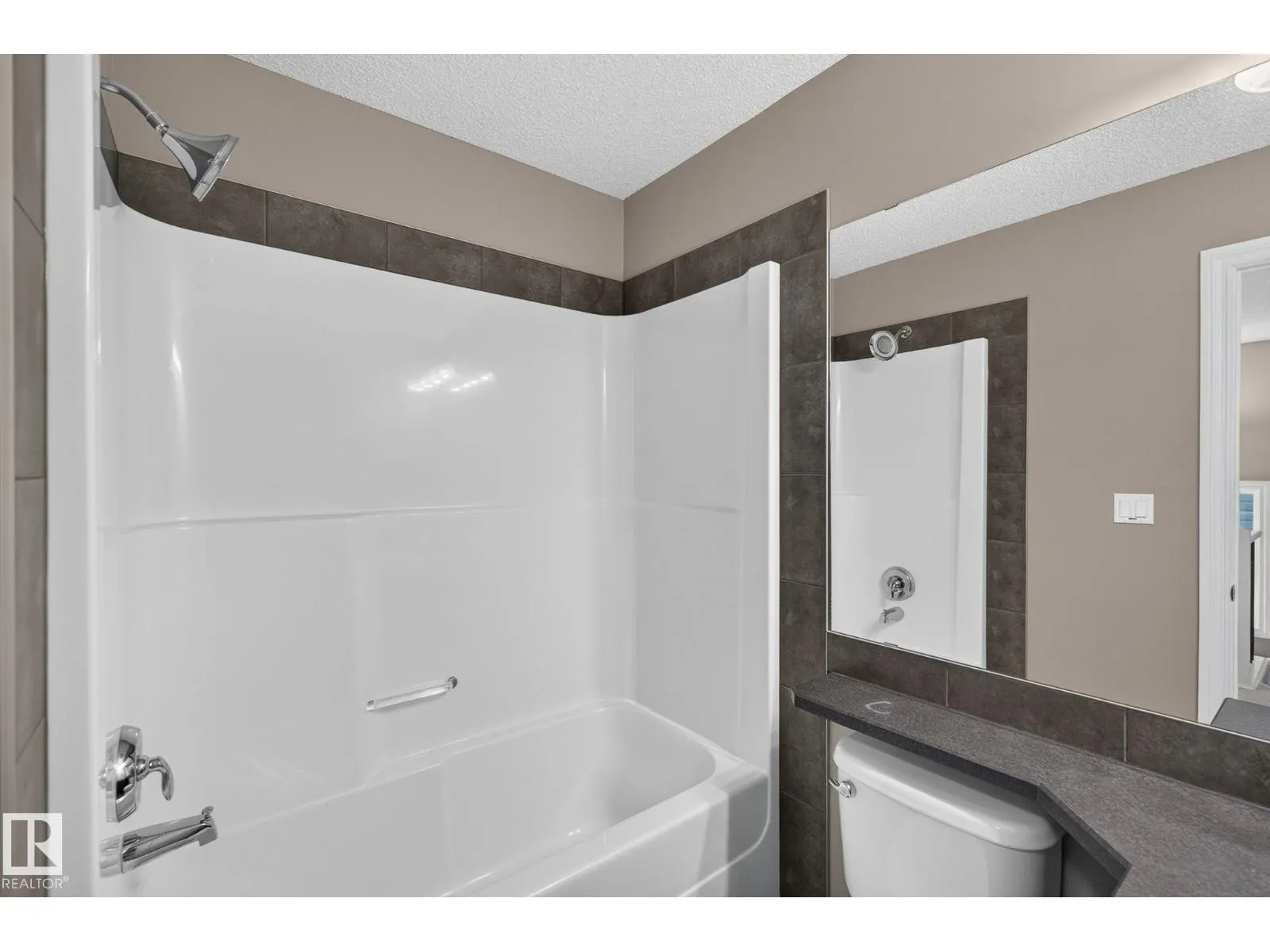 1107 177 ST SW
