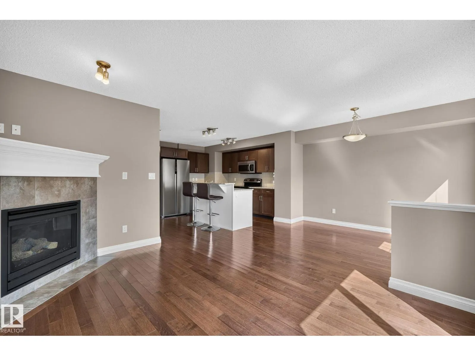 1107 177 ST SW