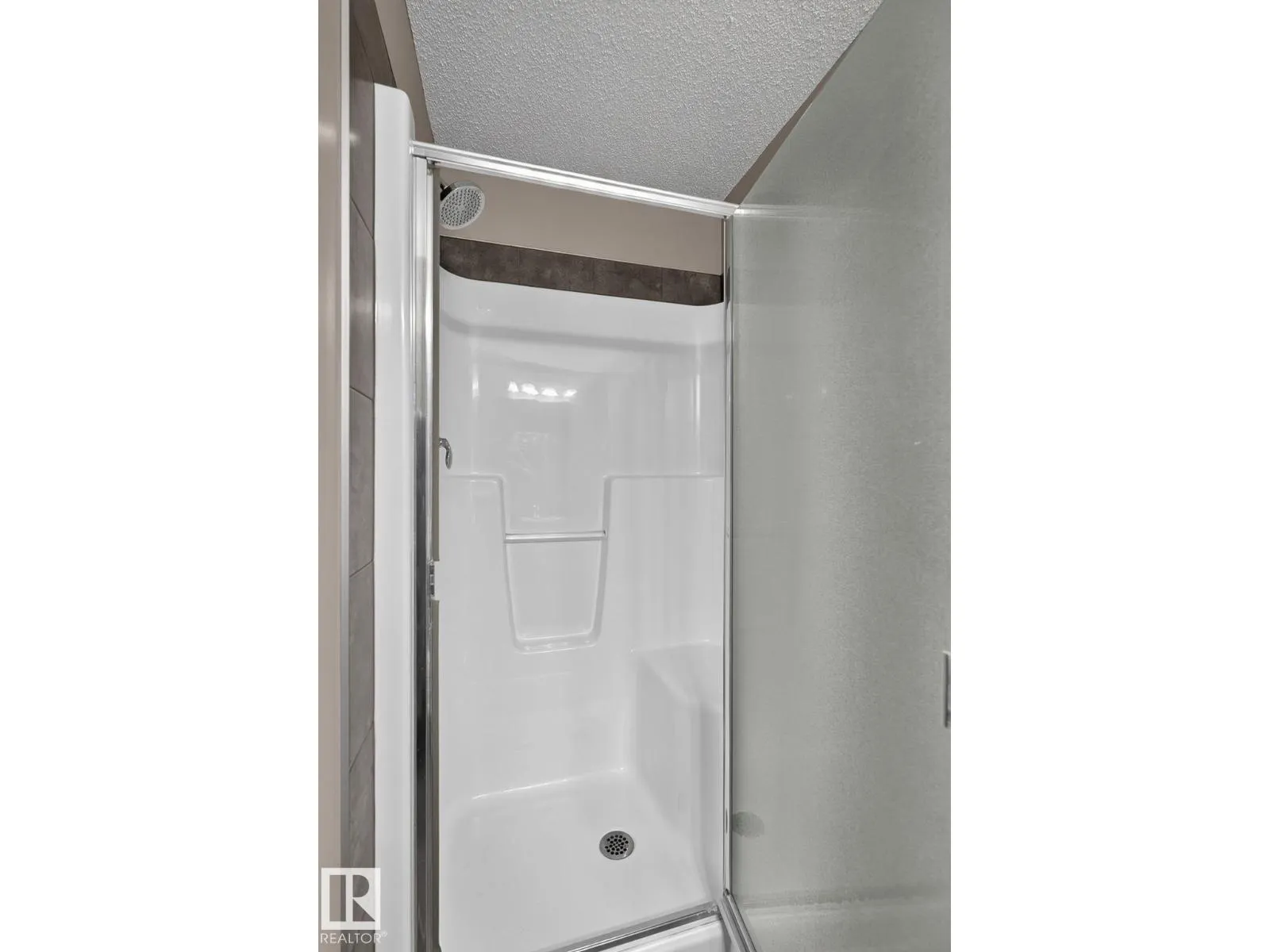 1107 177 ST SW