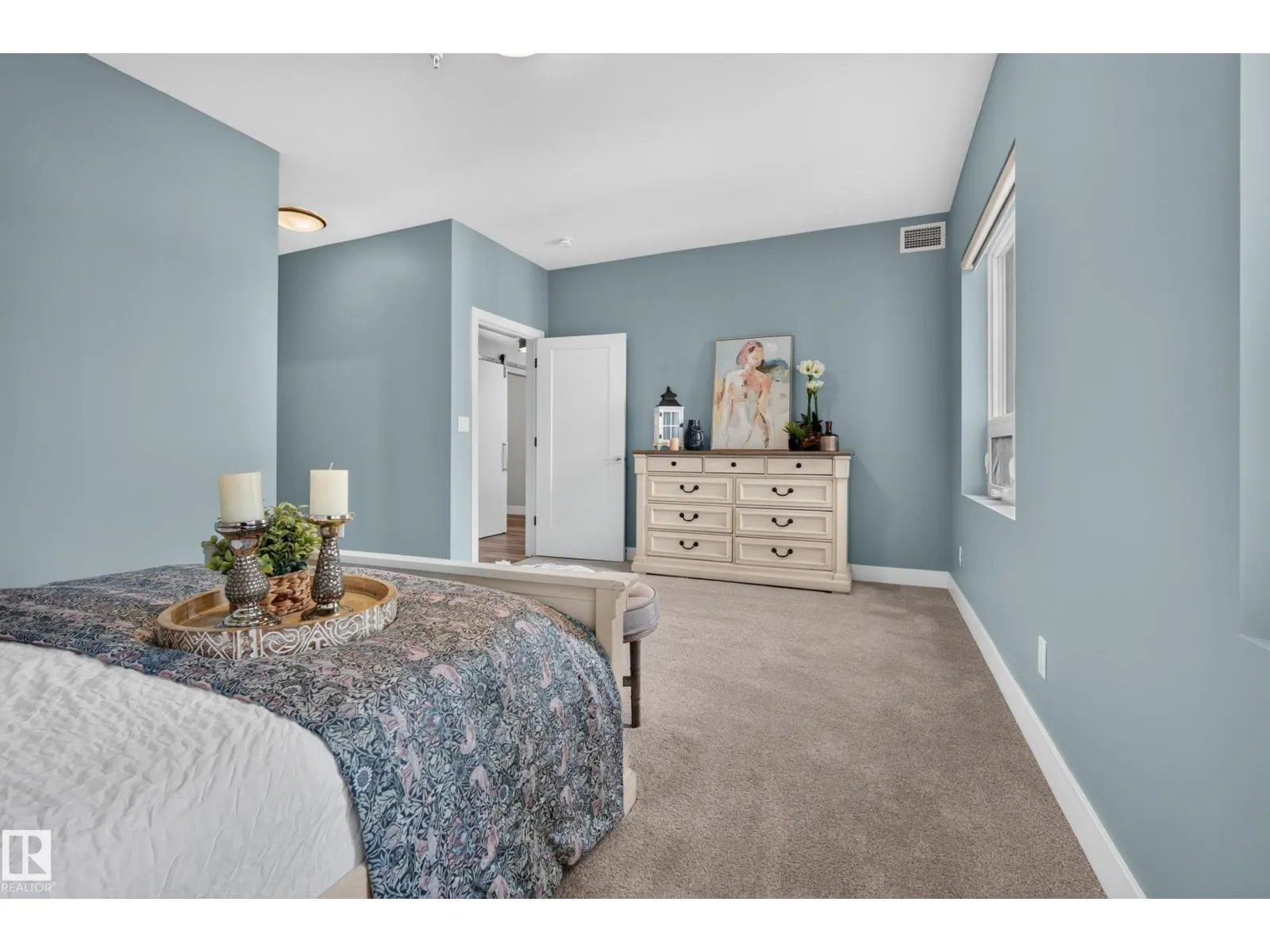#732 200 BELLEROSE DR