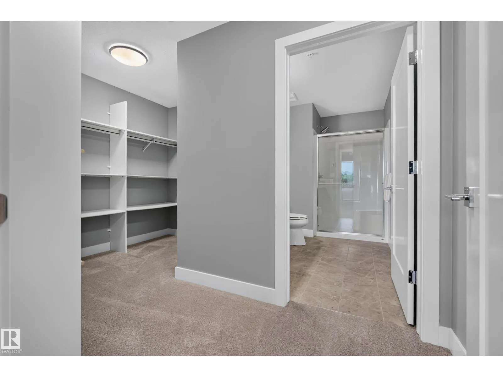 #732 200 BELLEROSE DR