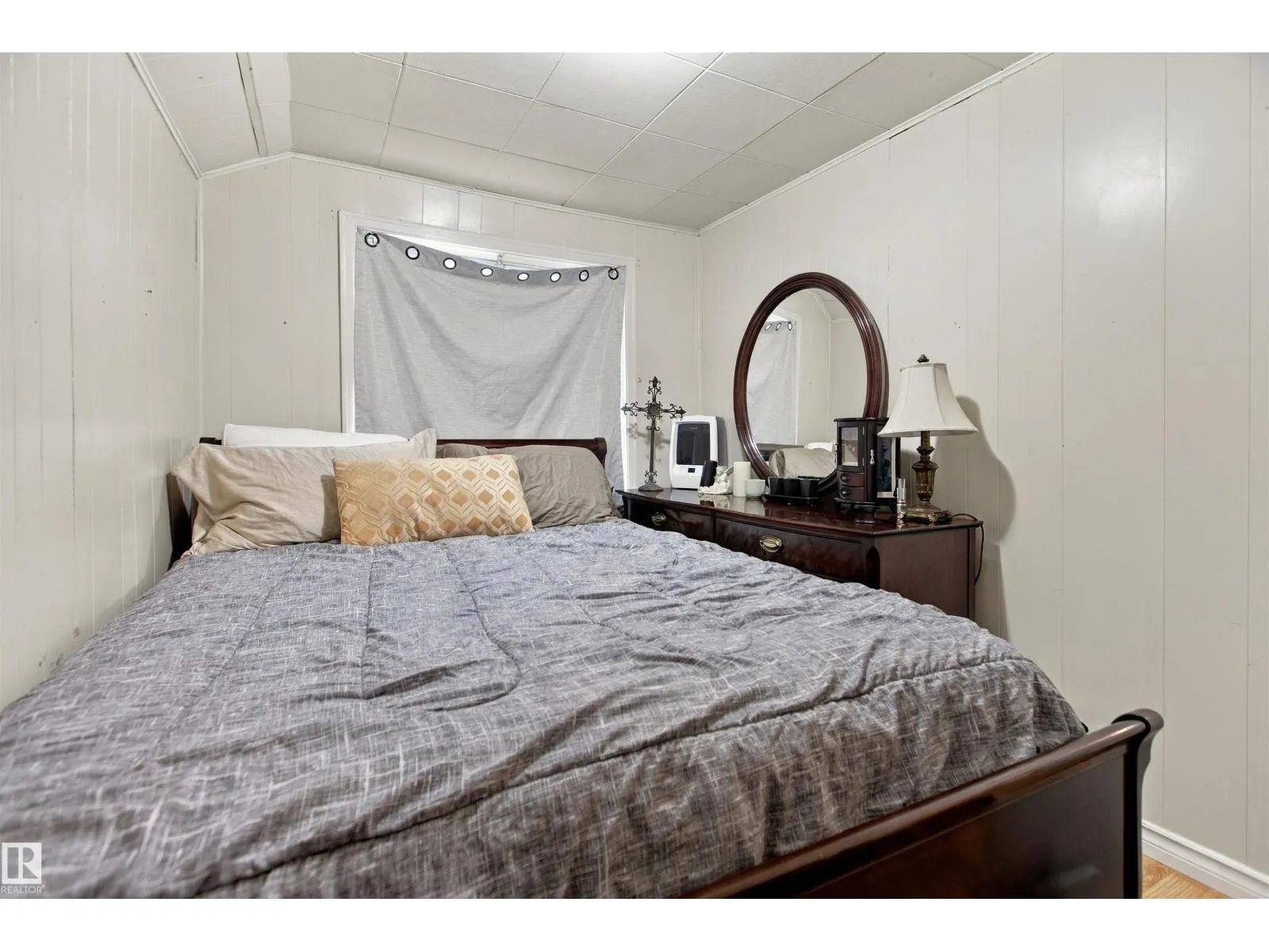 12707 73 ST NW