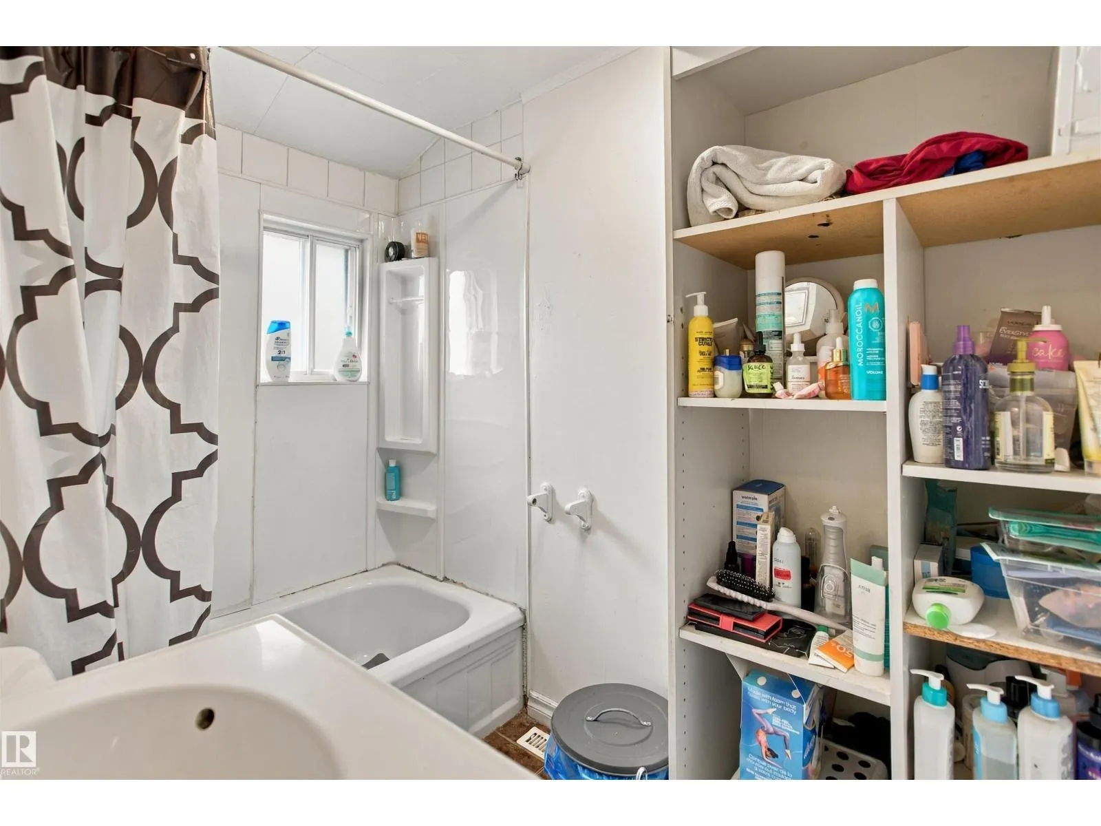 12707 73 ST NW