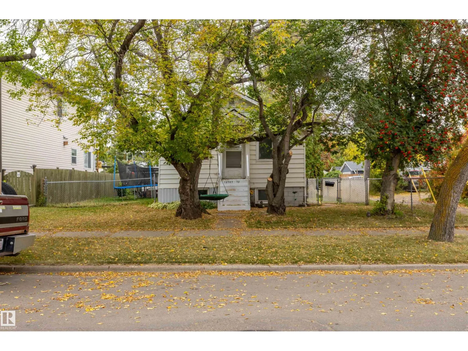 12707 73 ST NW