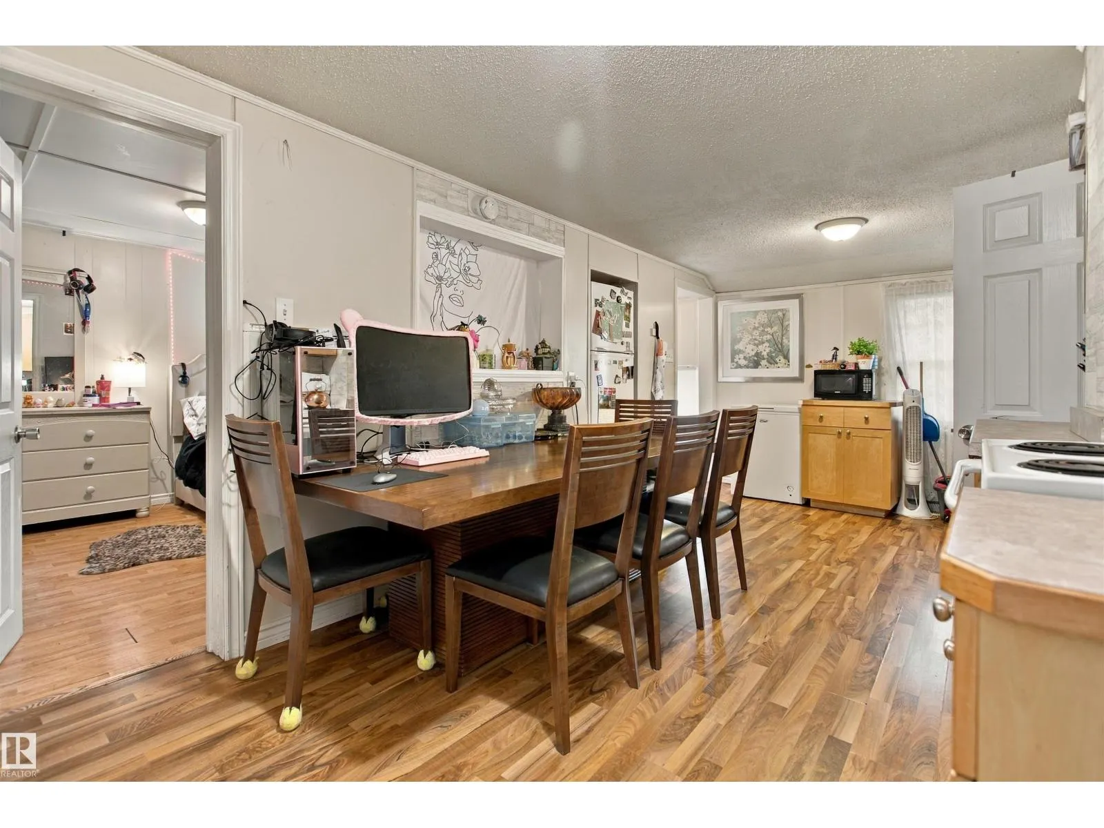 12707 73 ST NW