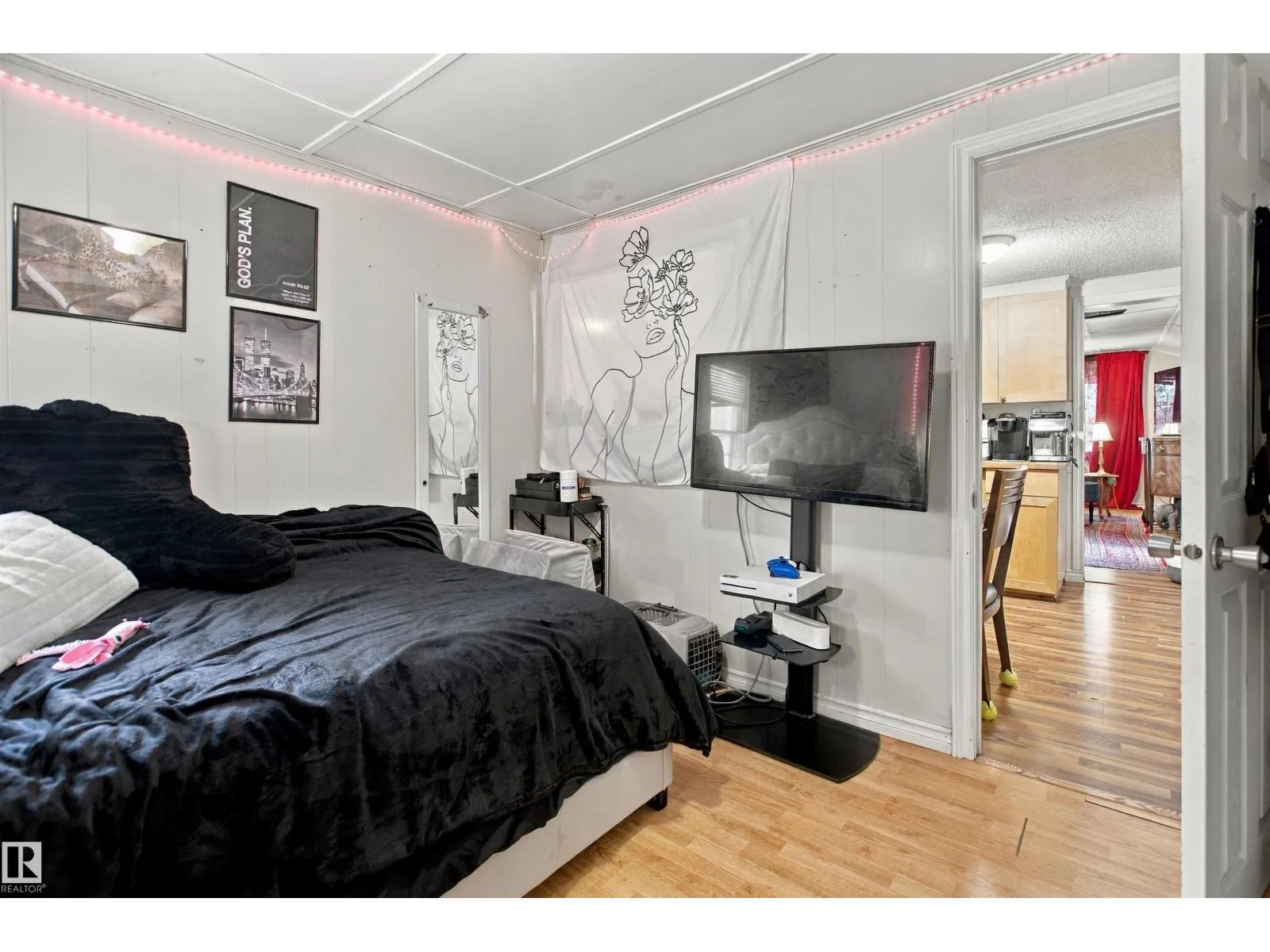 12707 73 ST NW