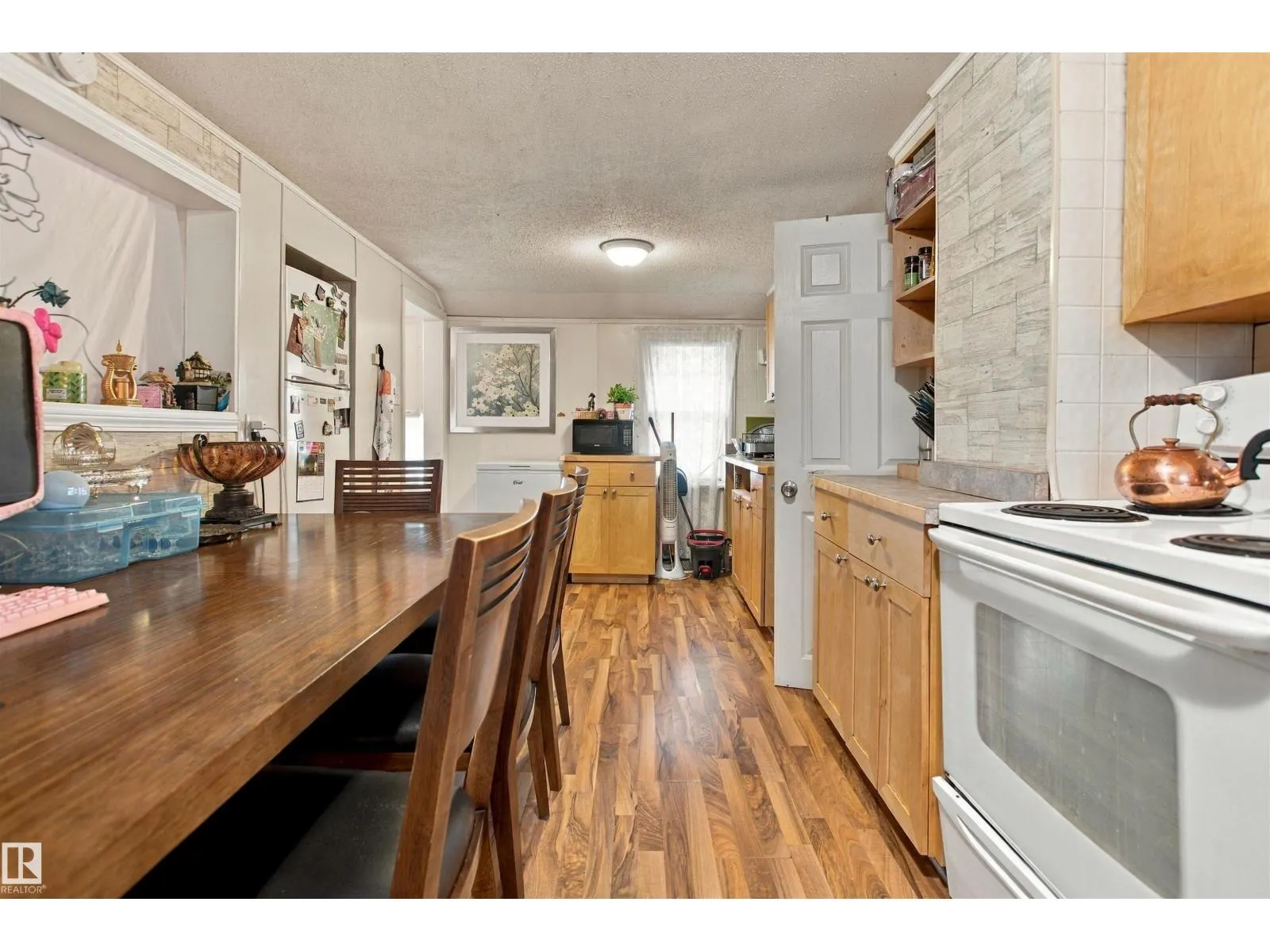 12707 73 ST NW