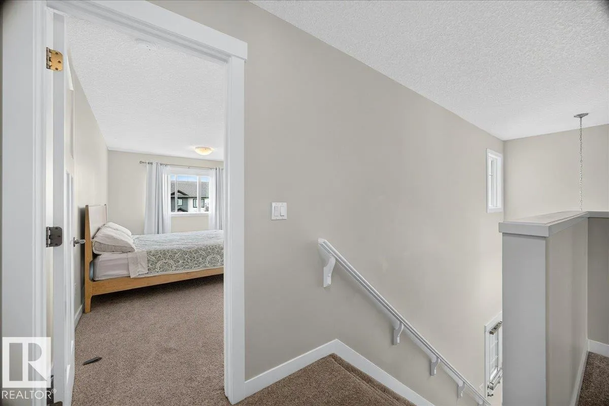 100 MEADOWLAND CR