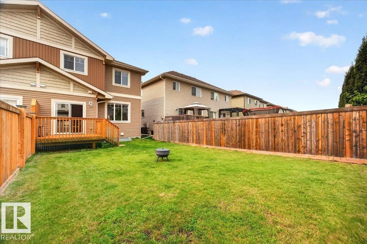 100 MEADOWLAND CR