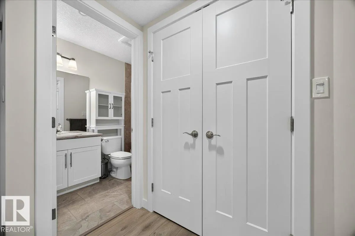100 MEADOWLAND CR