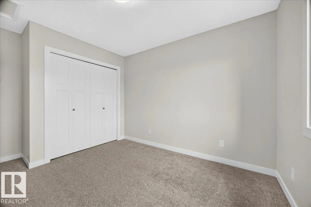 100 MEADOWLAND CR