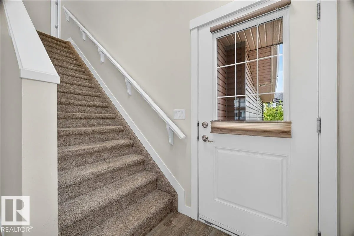 100 MEADOWLAND CR