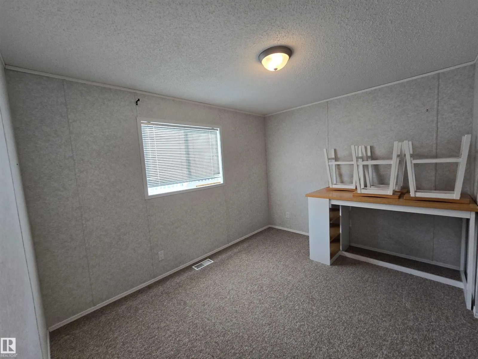 1133 Aspen DR